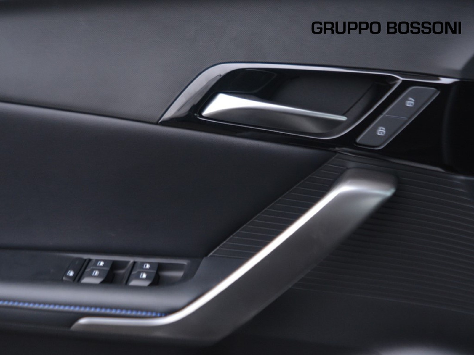 14 - Mg MG4 luxury64