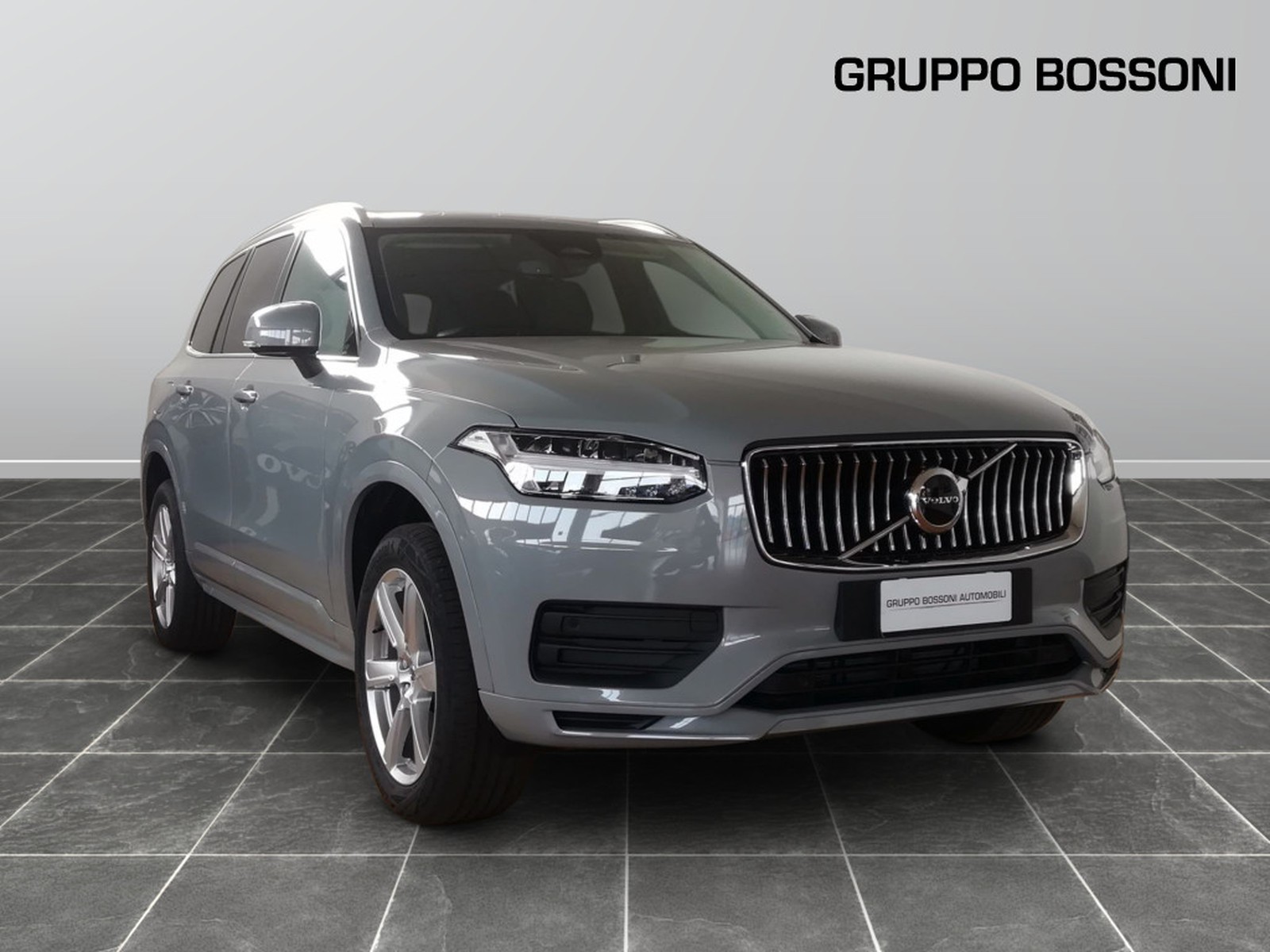3 - Volvo XC90 2.0 b5 core awd automatico 7p.ti