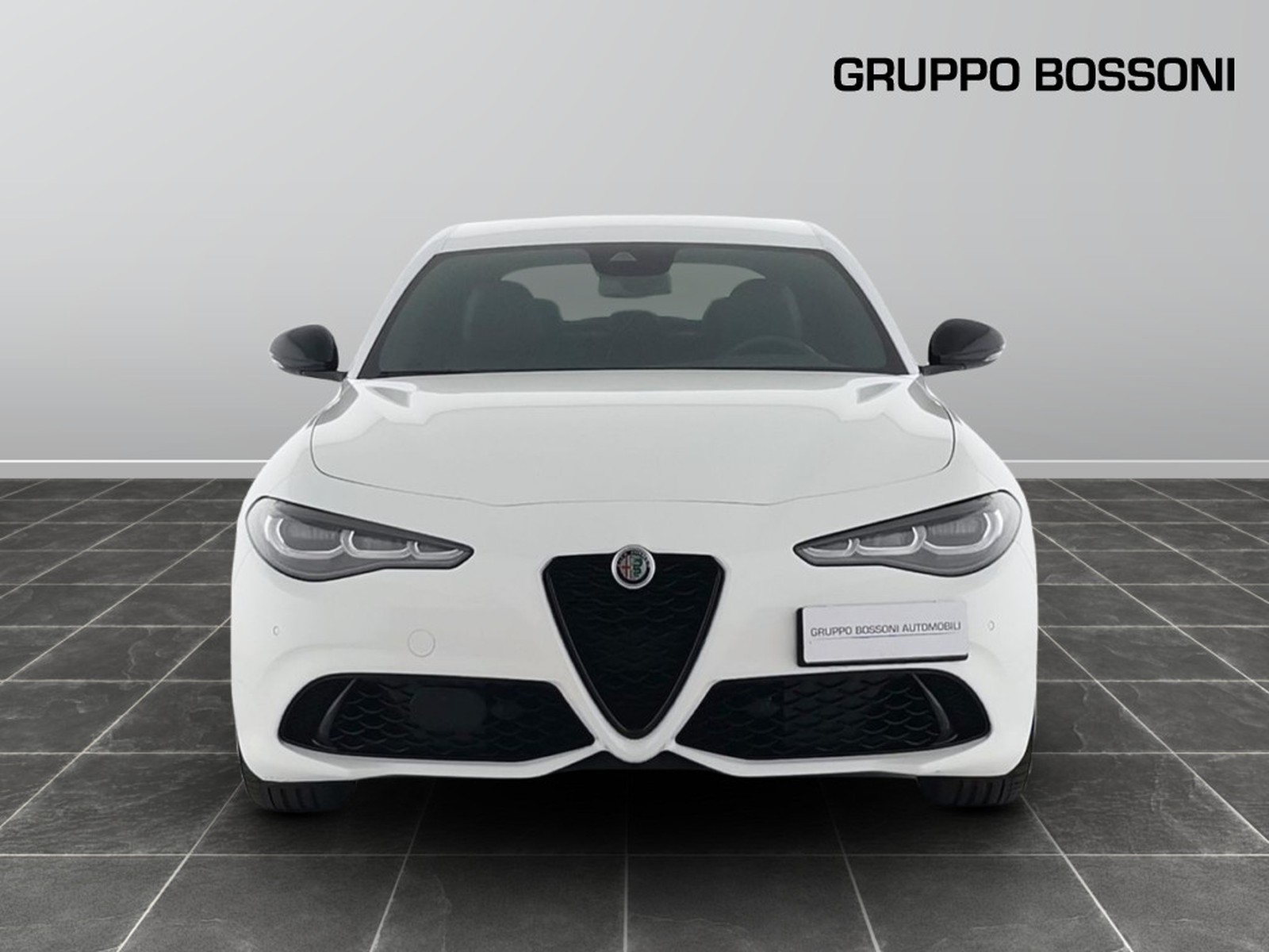 2 - Alfa Romeo Giulia 2.2 turbo 210cv veloce q4 at8
