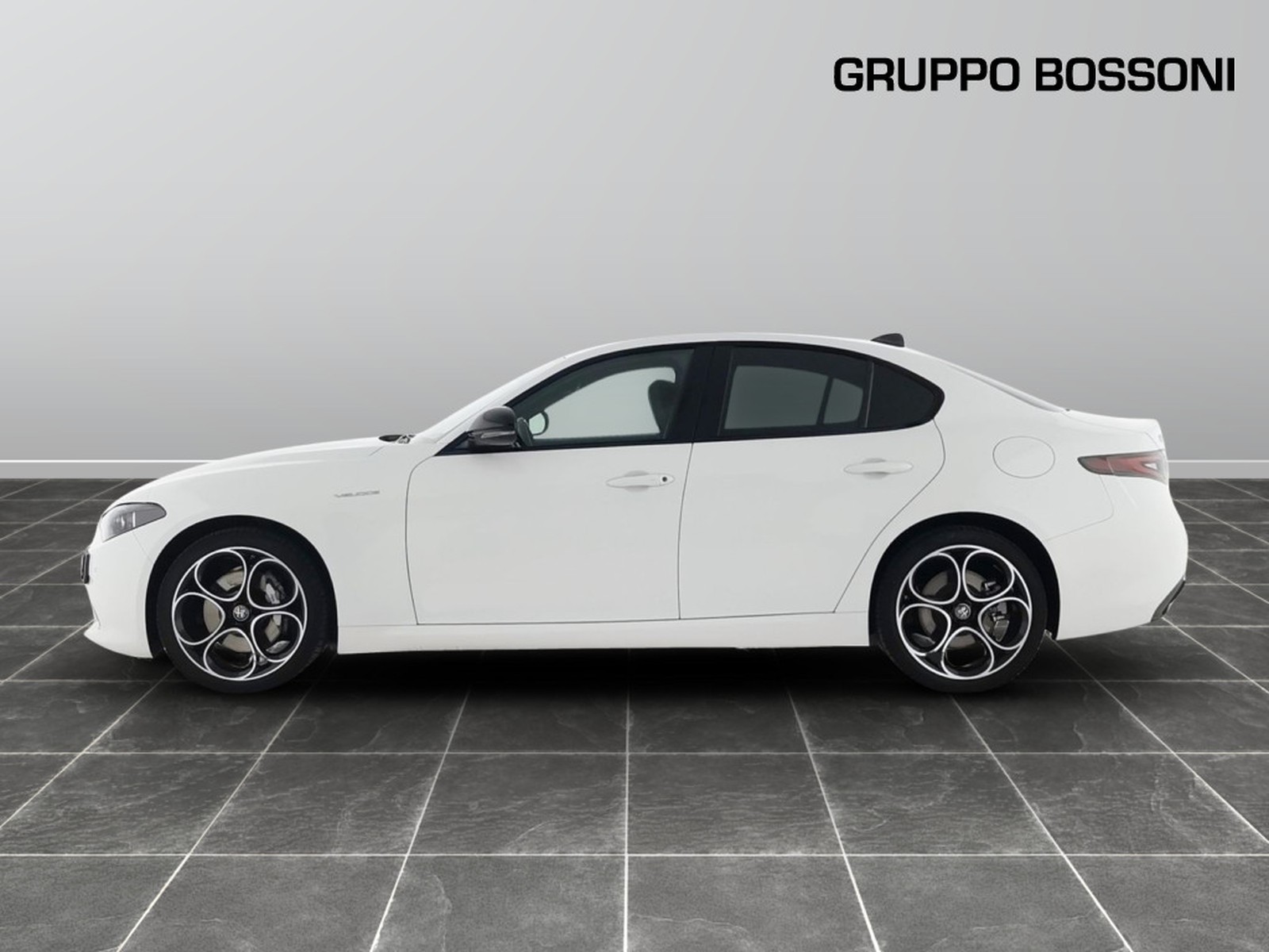 3 - Alfa Romeo Giulia 2.2 turbo 210cv veloce q4 at8