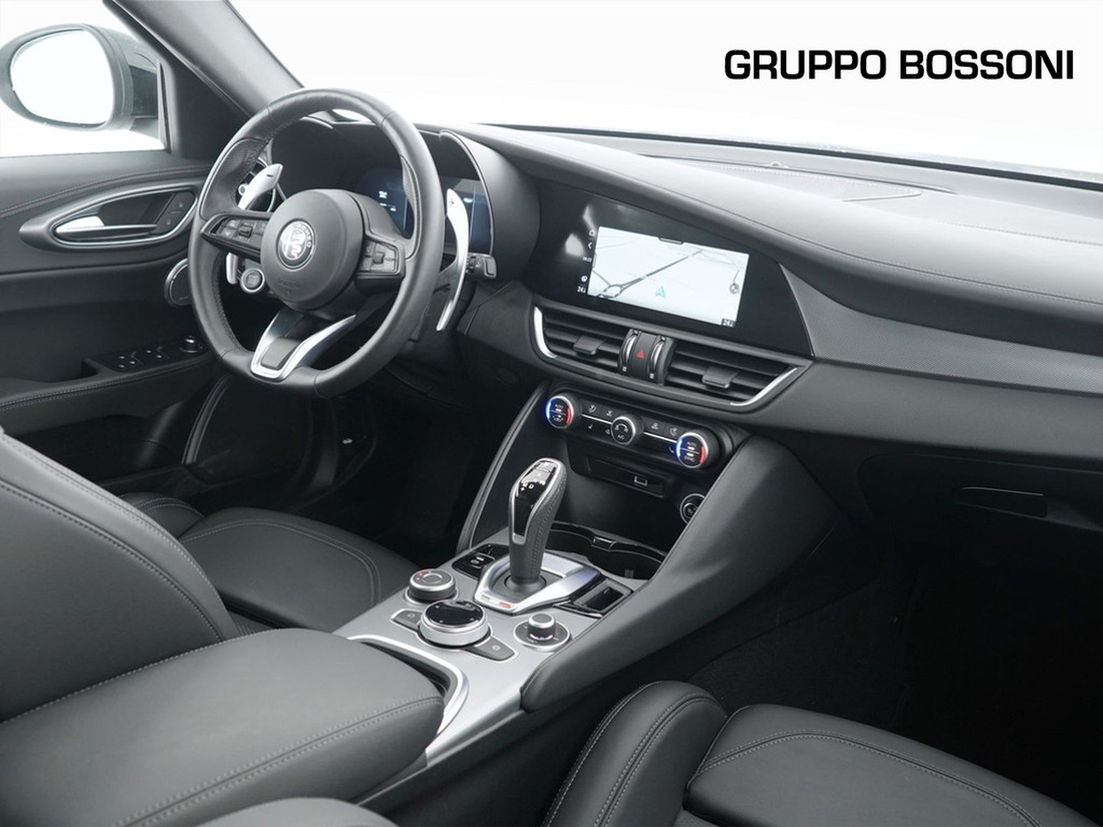 6 - Alfa Romeo Giulia 2.2 turbo 210cv veloce q4 at8