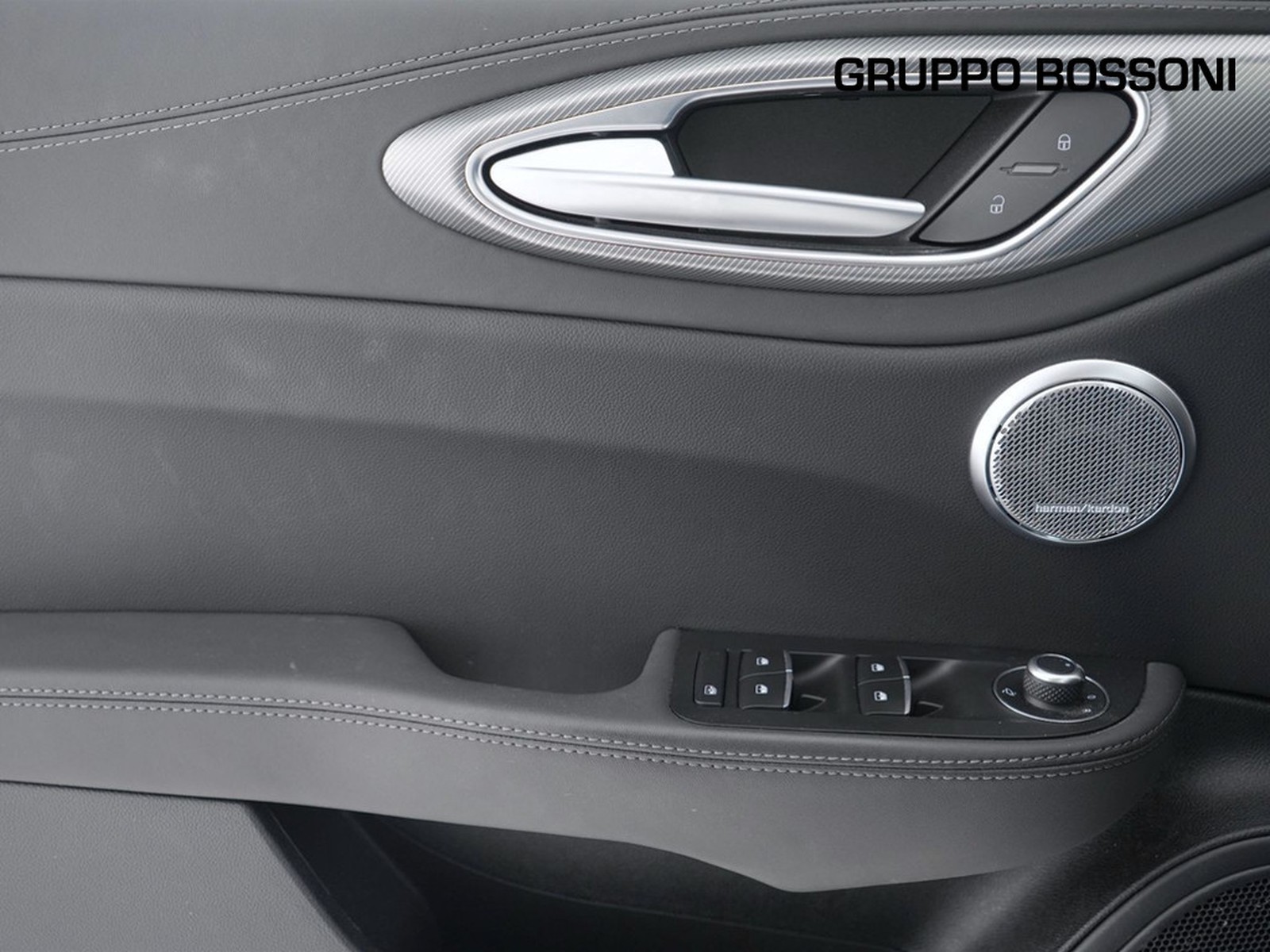 17 - Alfa Romeo Giulia 2.2 turbo 210cv veloce q4 at8