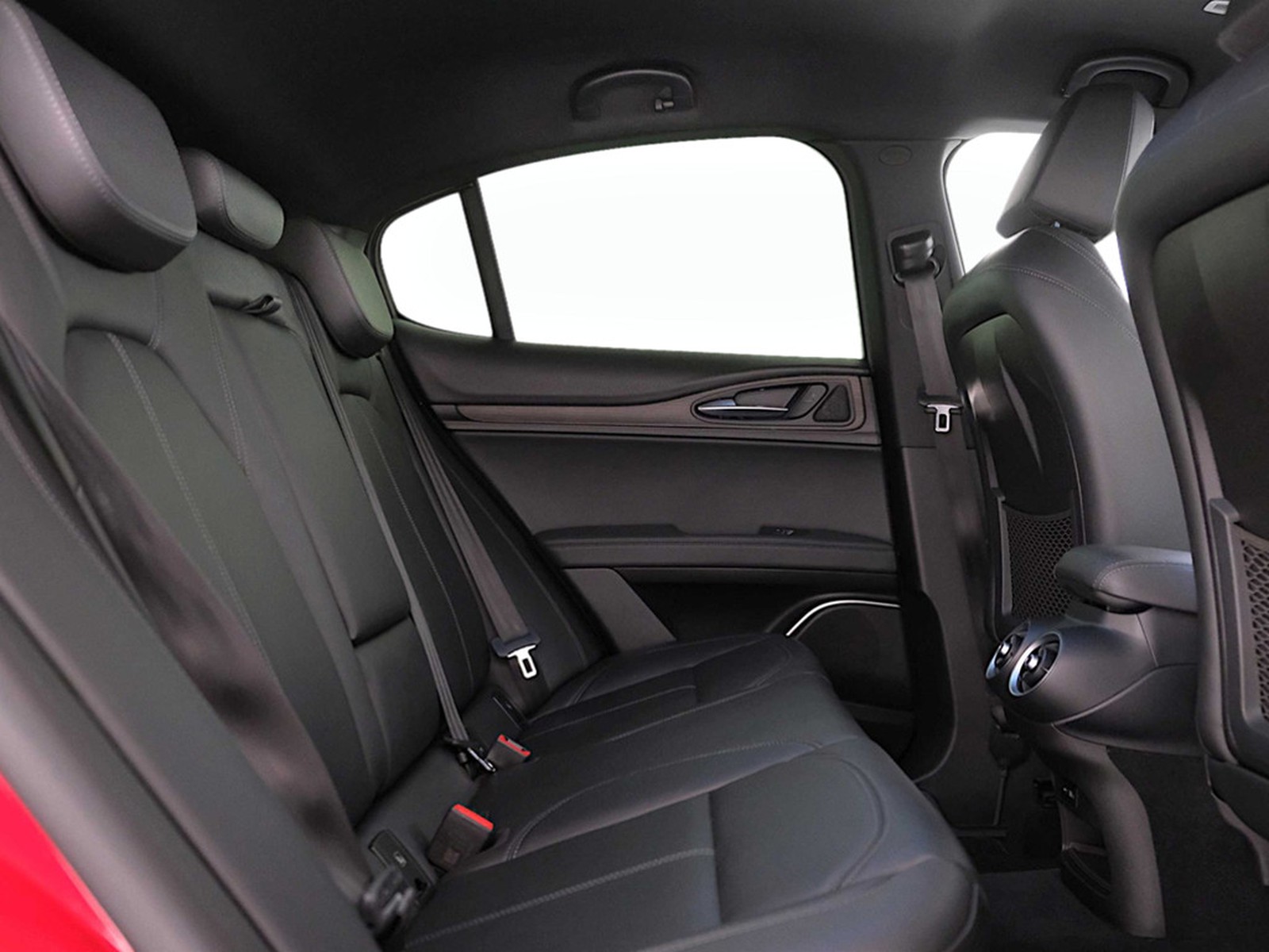 9 - Alfa Romeo Stelvio 2.2 turbo 210cv veloce ti q4 at8