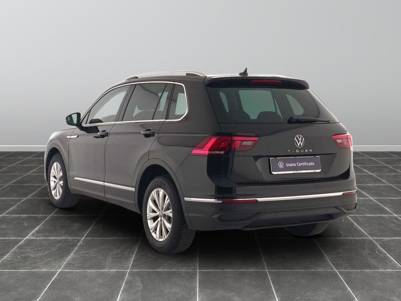 2 - Volkswagen Tiguan 2.0 tdi scr 150cv life dsg