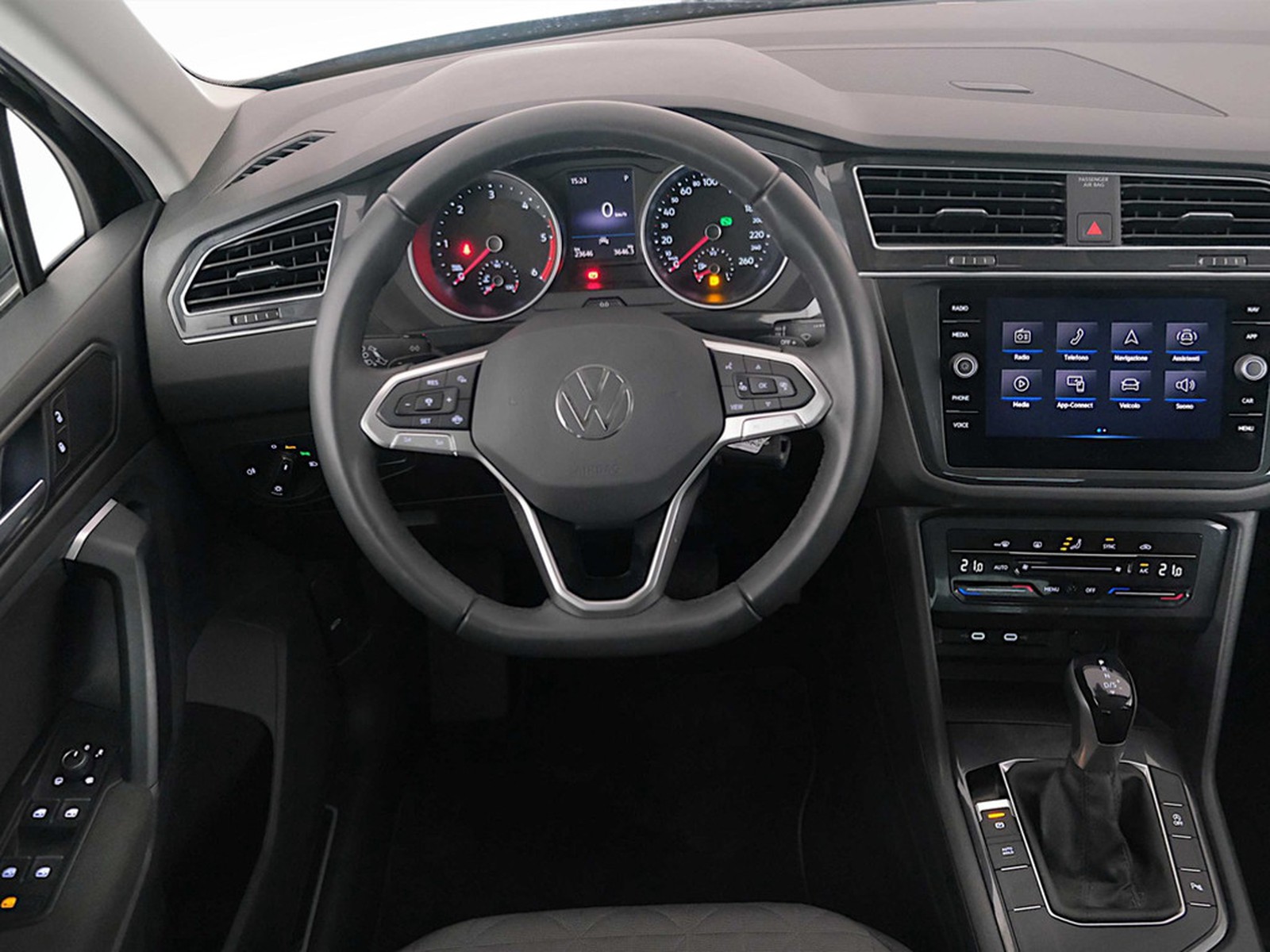 6 - Volkswagen Tiguan 2.0 tdi scr 150cv life dsg