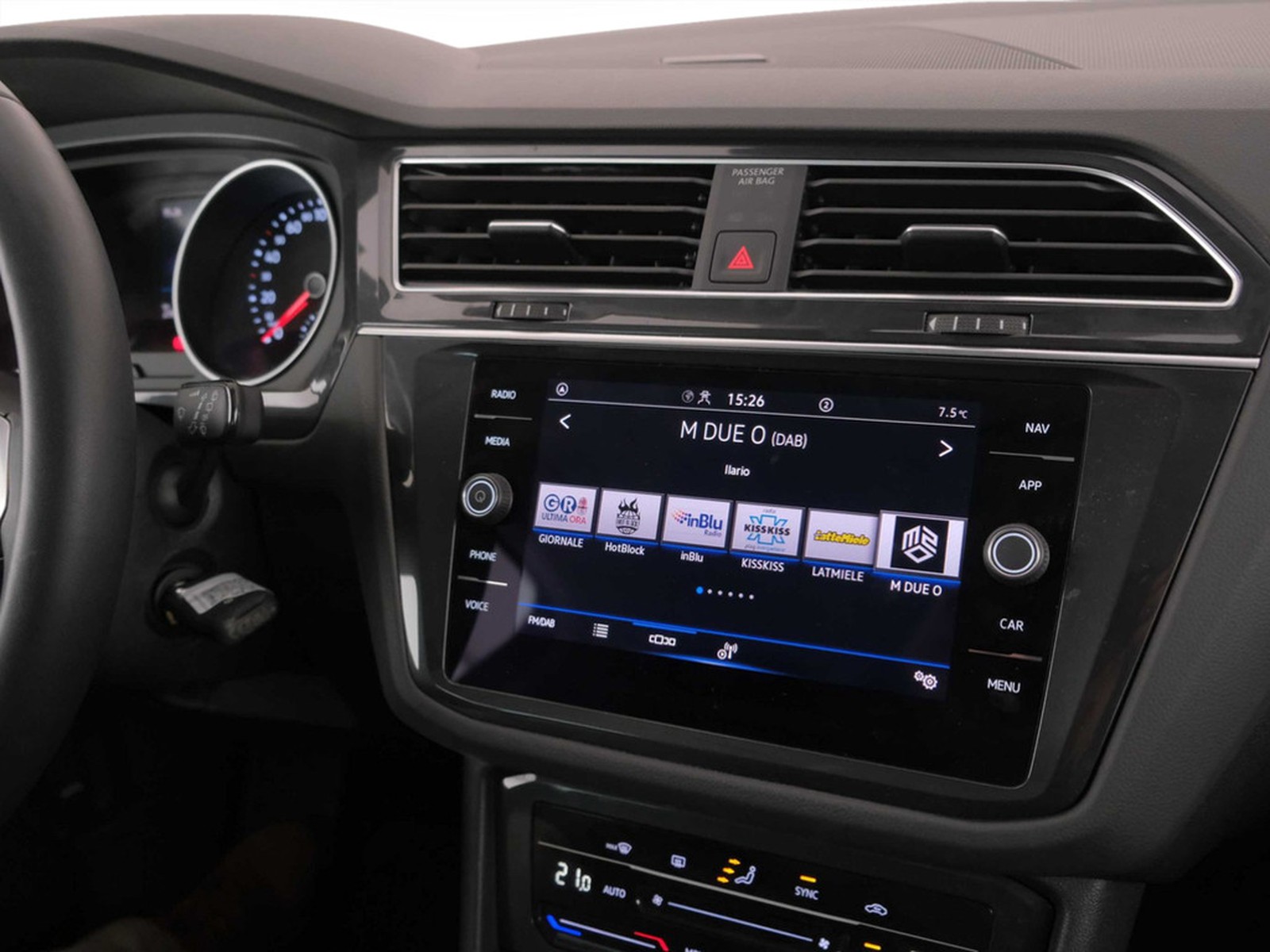 20 - Volkswagen Tiguan 2.0 tdi scr 150cv life dsg