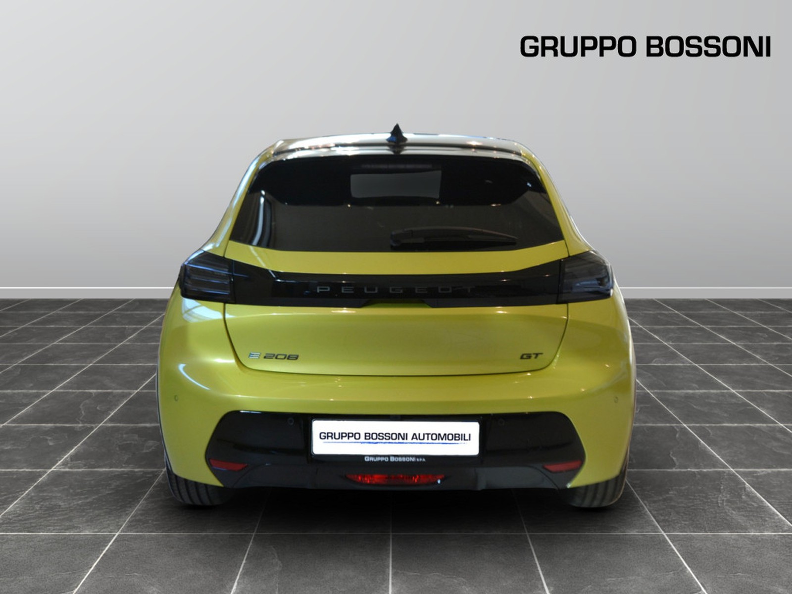 4 - Peugeot e-208 51 kwh gt