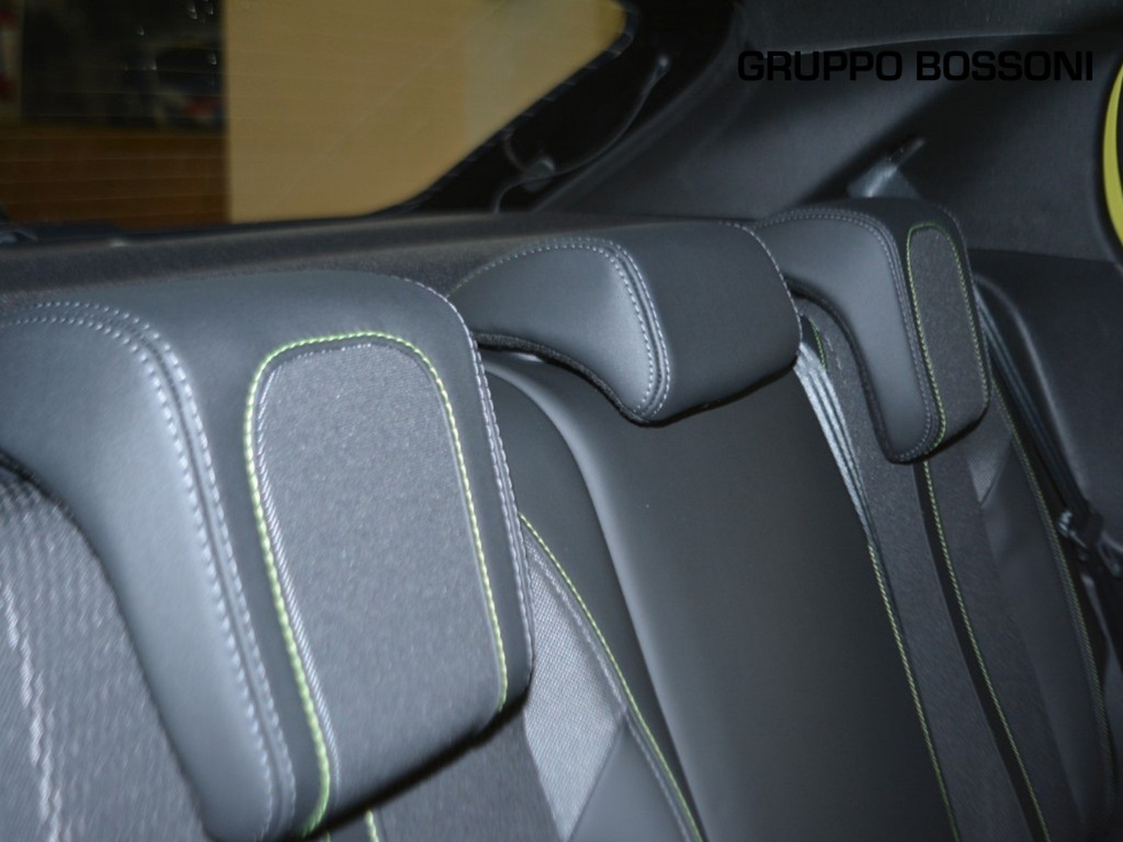 6 - Peugeot e-208 51 kwh gt