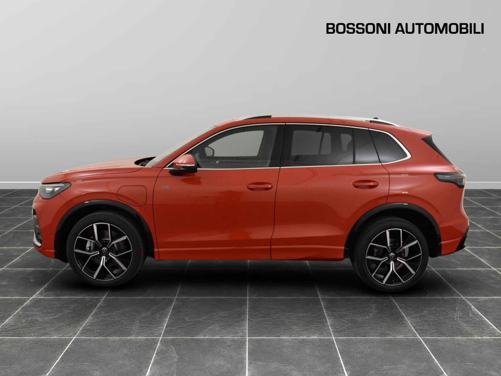 3 - Volkswagen Tiguan 1.5 tsi ehybrid 204cv r-line dsg