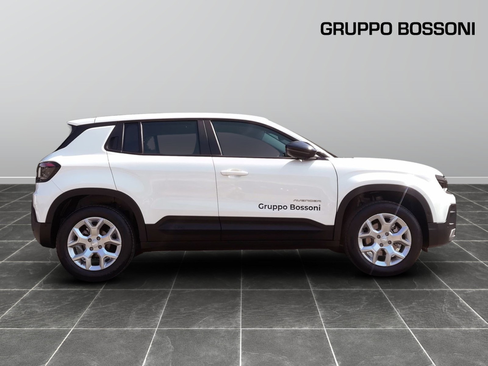 4 - Jeep Avenger 1.2 turbo e-hybrid mhev 110cv altitude fwd edct6