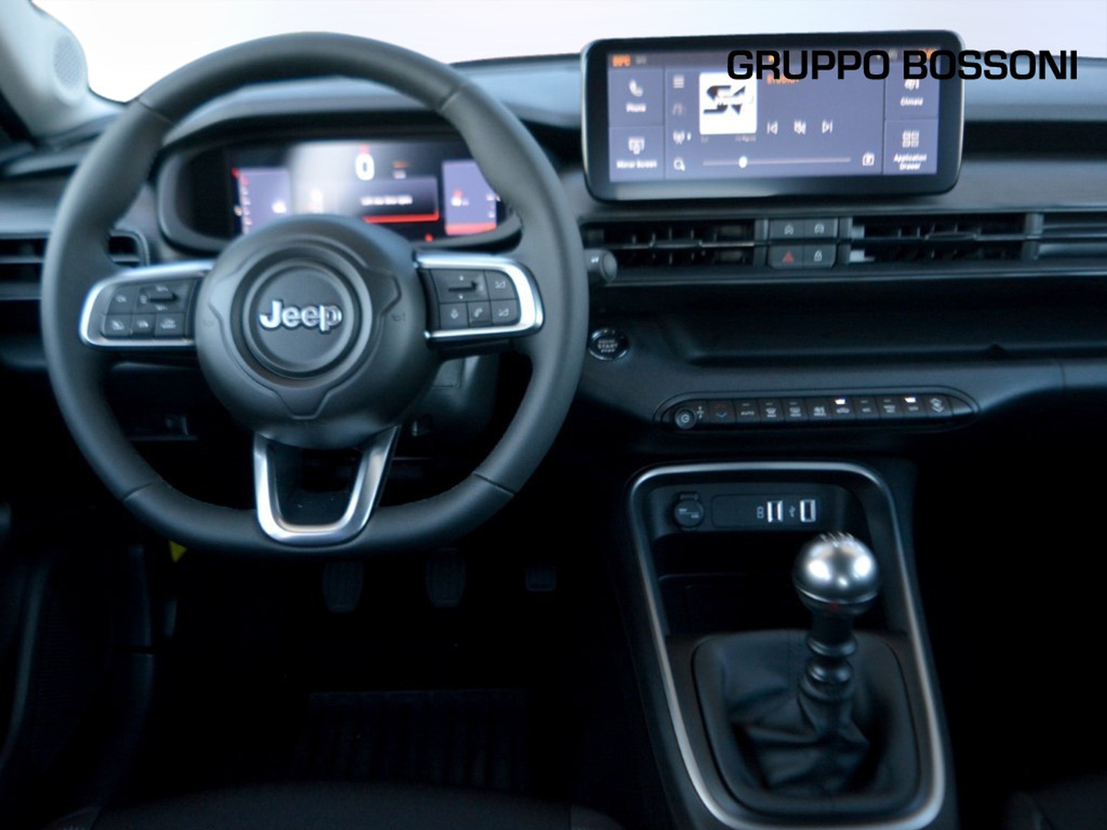 9 - Jeep Avenger 1.2 turbo 100cv altitude fwd