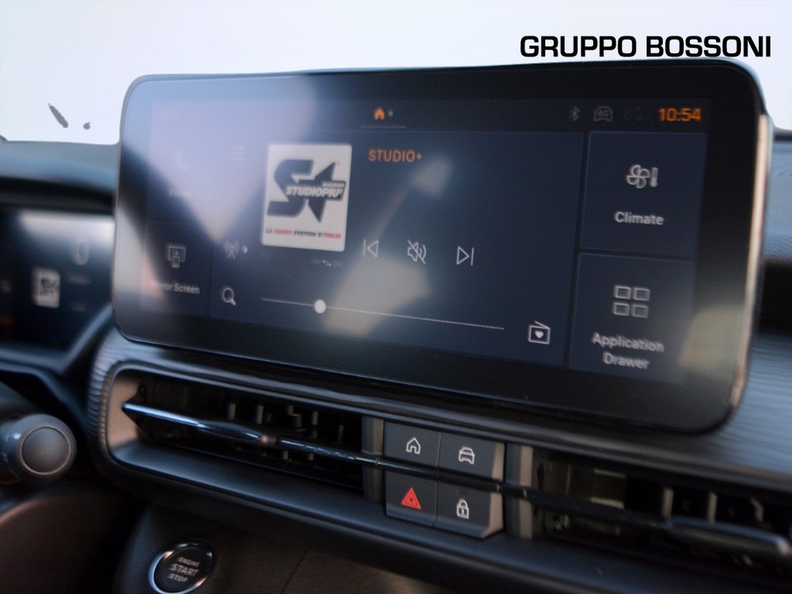 10 - Jeep Avenger 1.2 turbo 100cv altitude fwd