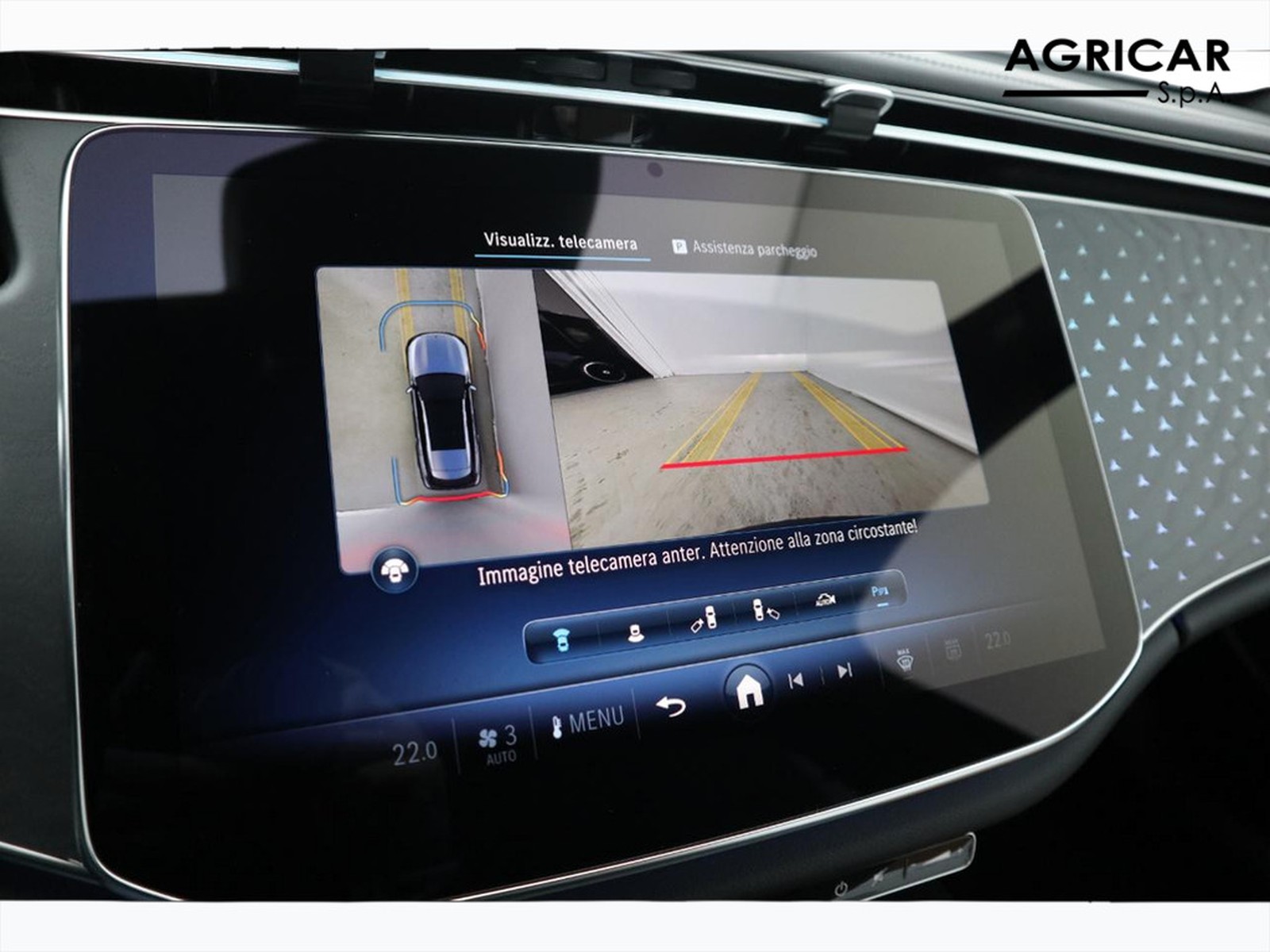 12 - Mercedes Classe E station wagon all-terrain 220 d premium 4matic 9g-tronic