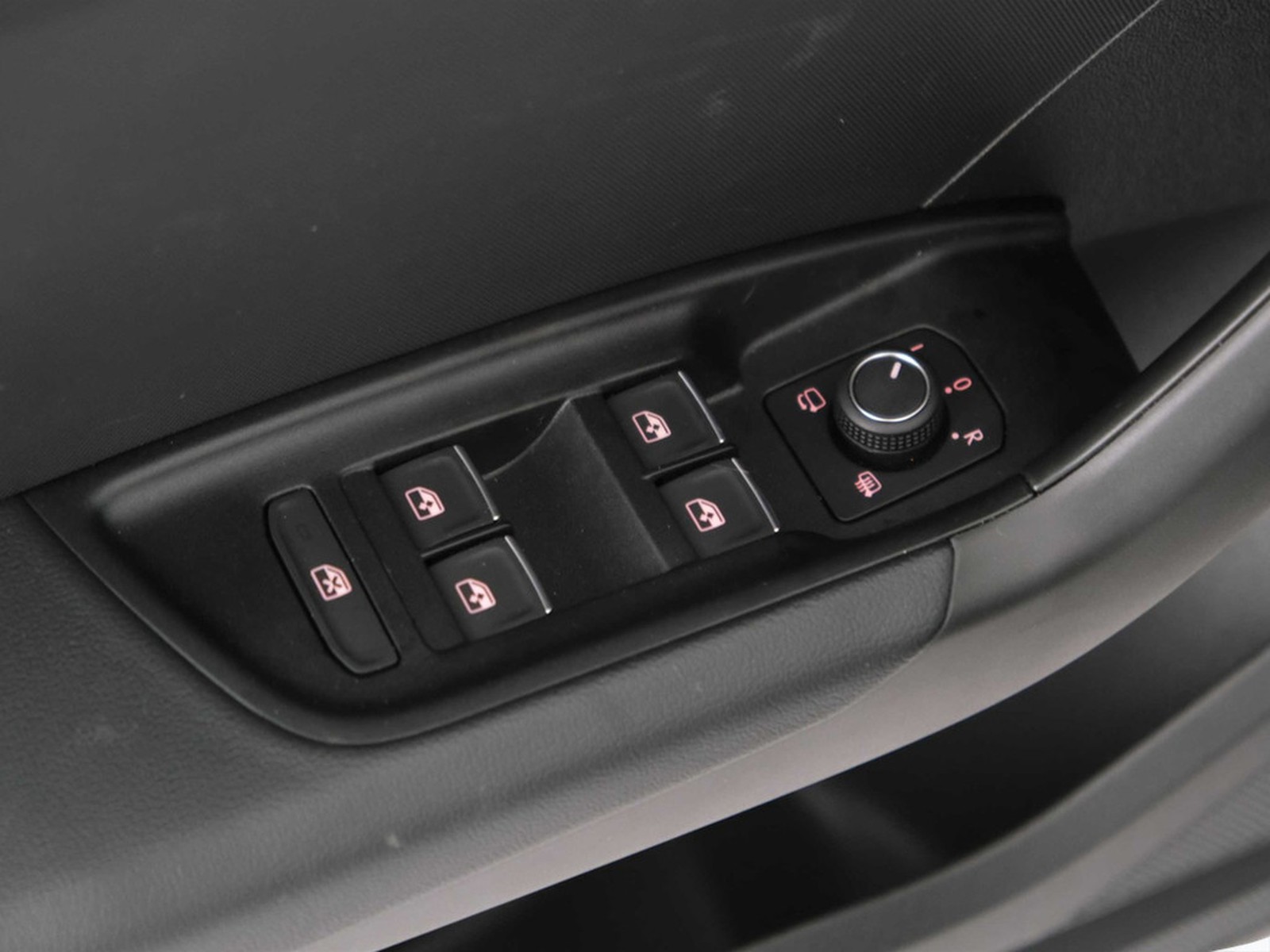 16 - Audi A1 allstreet 30 1.0 tfsi 116cv business s tronic