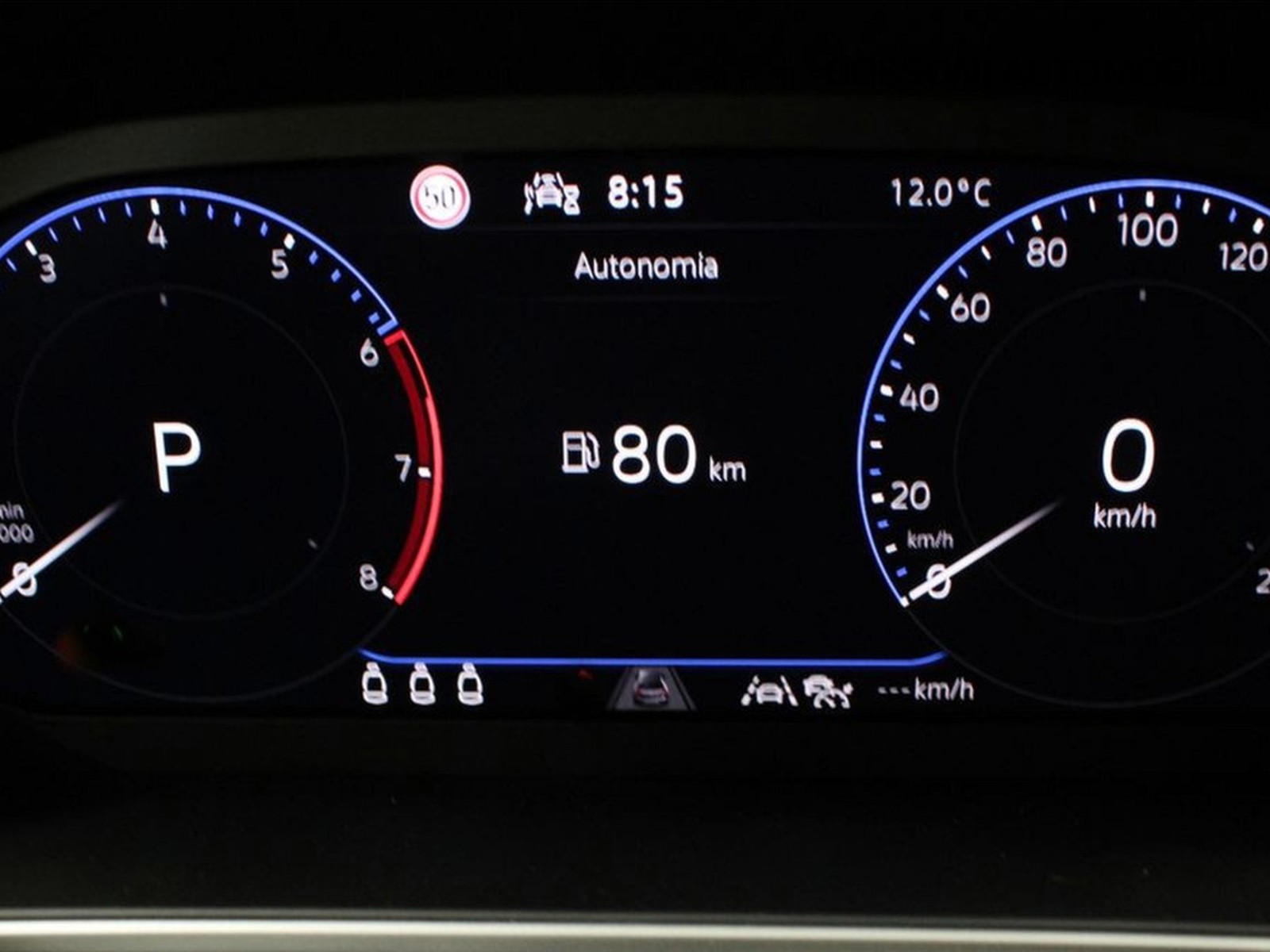 26 - Volkswagen T-Roc 1.5 tsi act style dsg