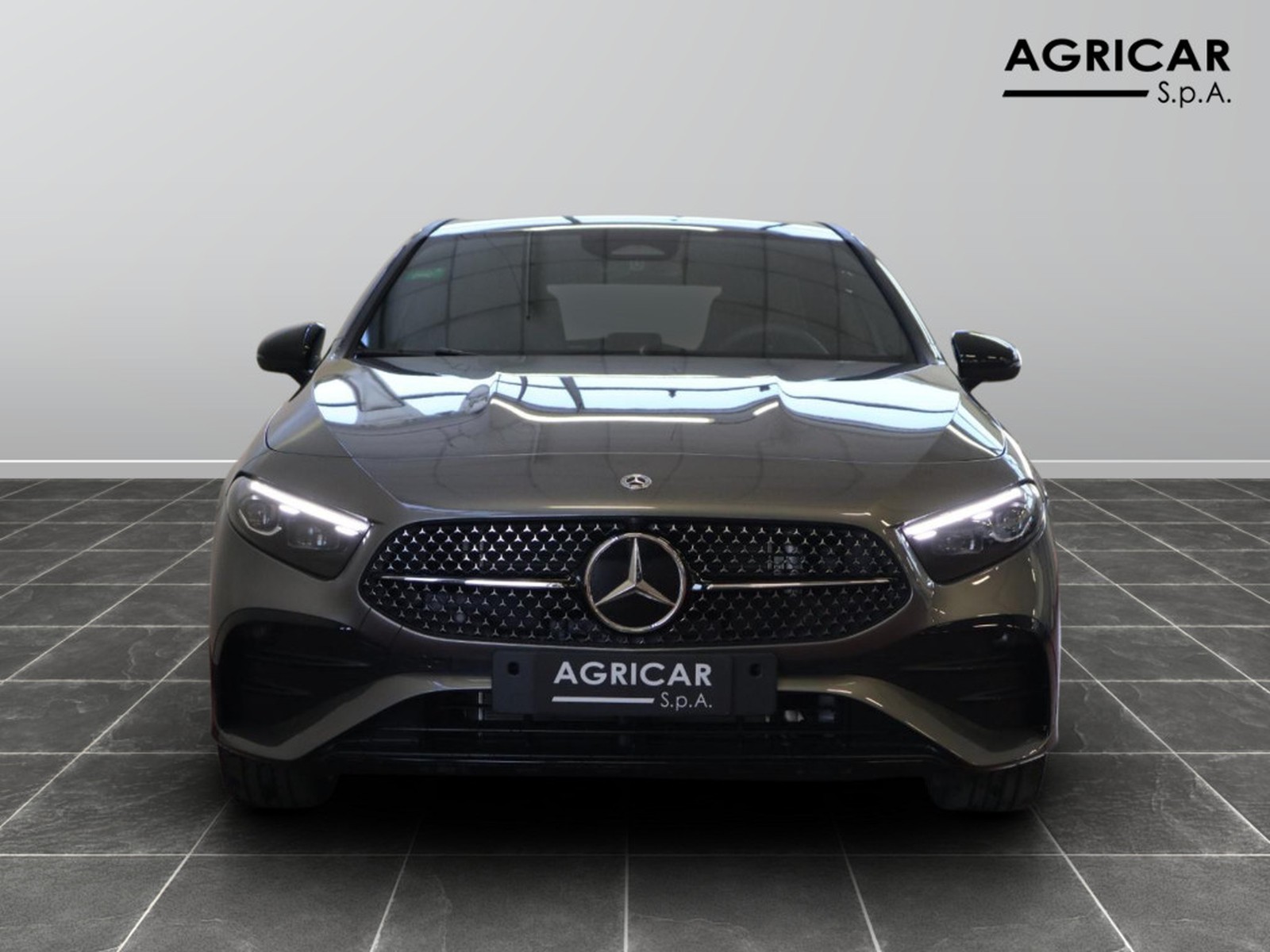 2 - Mercedes Classe A 250 e plug-in-hybrid amg line advanced plus speedshift dct amg 8g