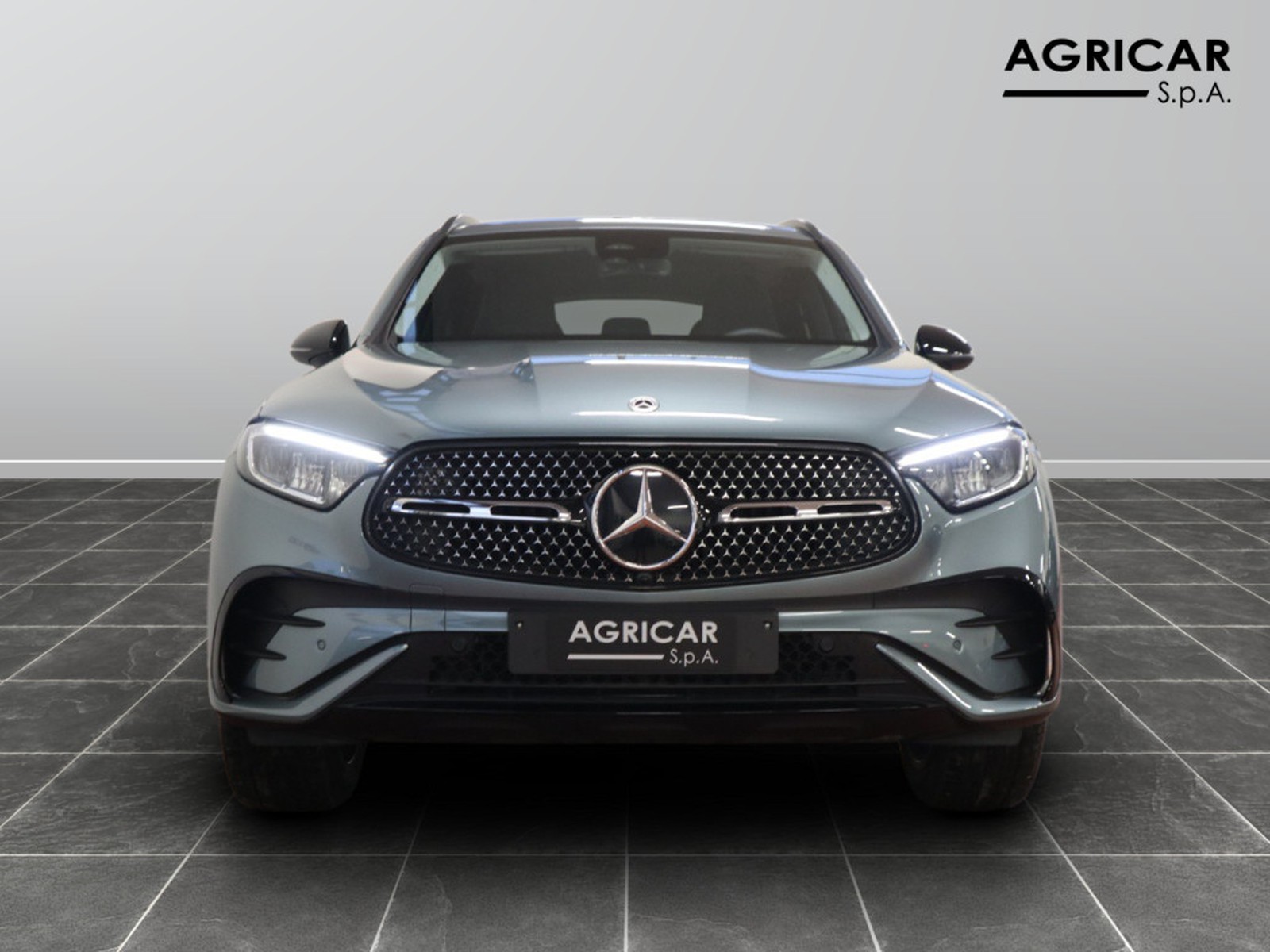 2 - Mercedes GLC suv 300 de plug in hybrid amg line advanced 4matic 9g-tronic