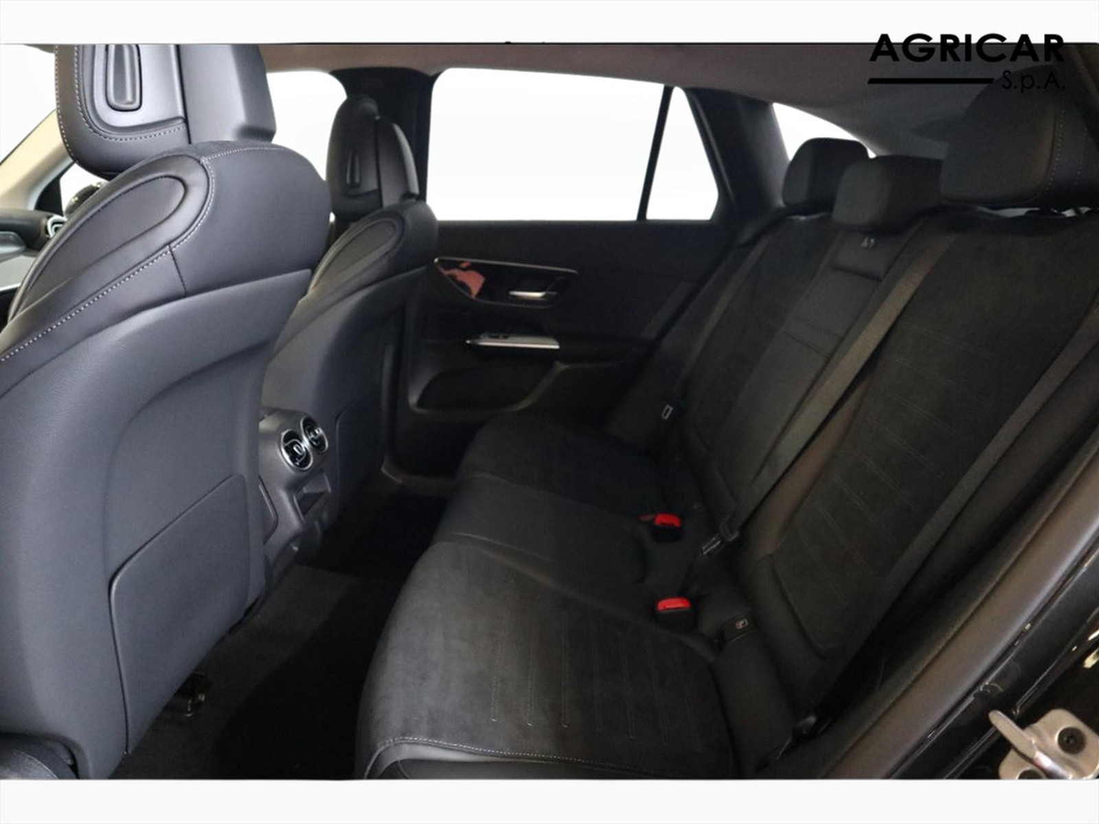 8 - Mercedes GLC suv 300 de plug in hybrid amg line advanced 4matic 9g-tronic