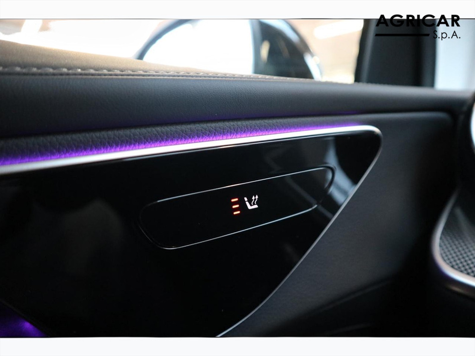 14 - Mercedes GLC suv 300 de plug in hybrid amg line advanced 4matic 9g-tronic