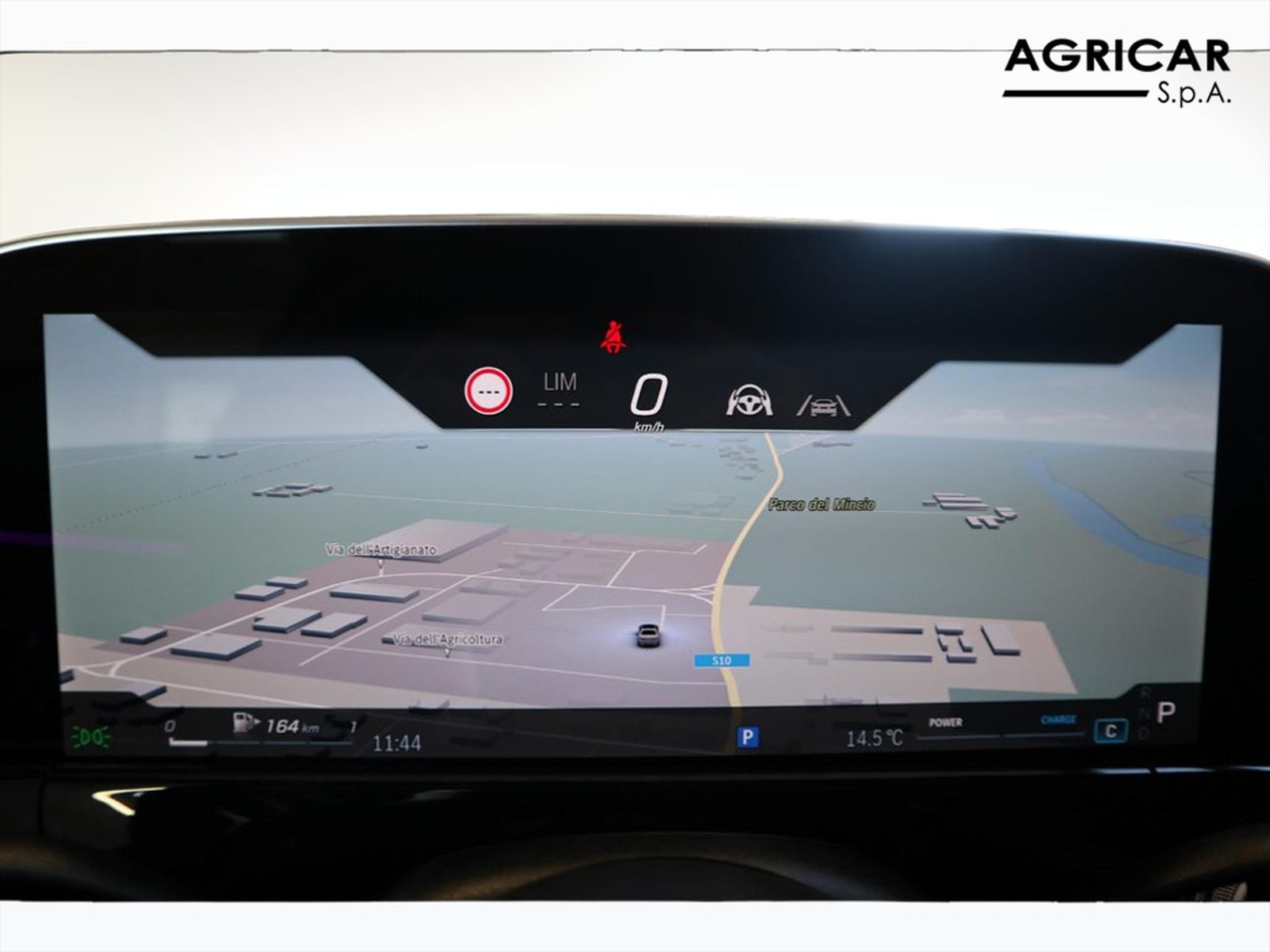 16 - Mercedes Classe E berlina 220 d amg line premium 4matic 9g-tronic