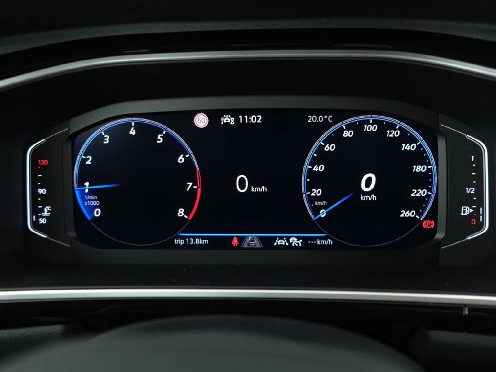 17 - Volkswagen T-Roc 1.0 tsi 115cv r-line plus