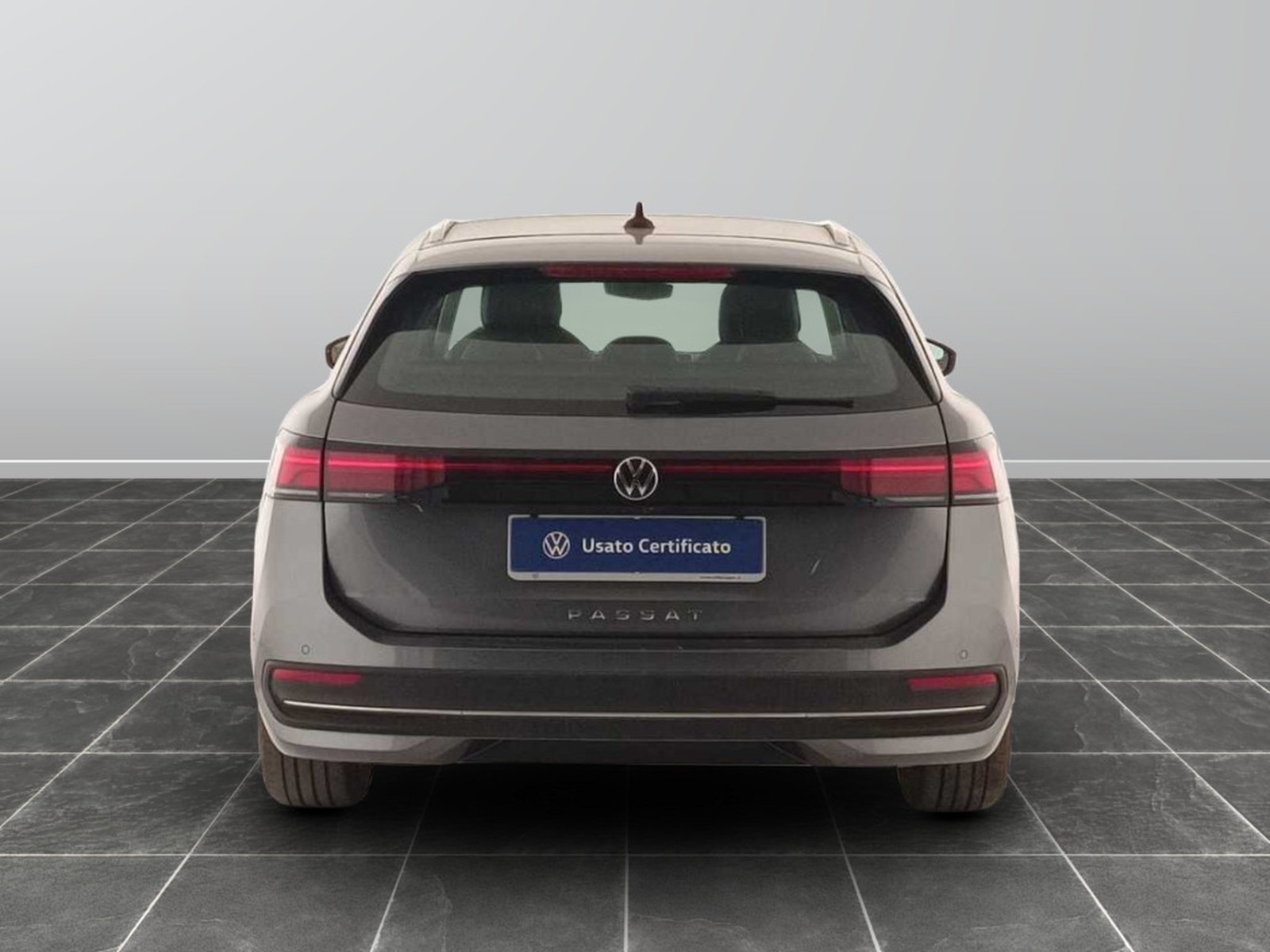 5 - Volkswagen Passat 2.0 tdi scr evo 150cv business dsg