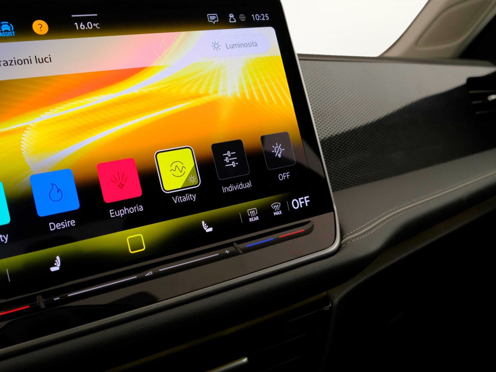 34 - Volkswagen Passat 2.0 tdi scr evo 150cv business dsg