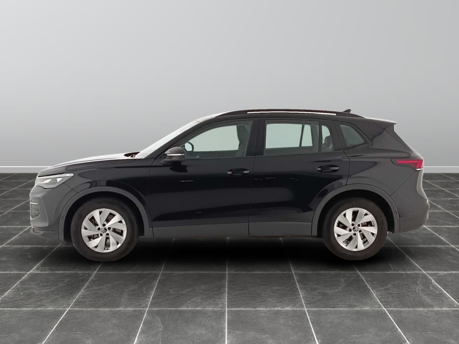 3 - Volkswagen Tiguan 2.0 tdi scr 150cv life dsg