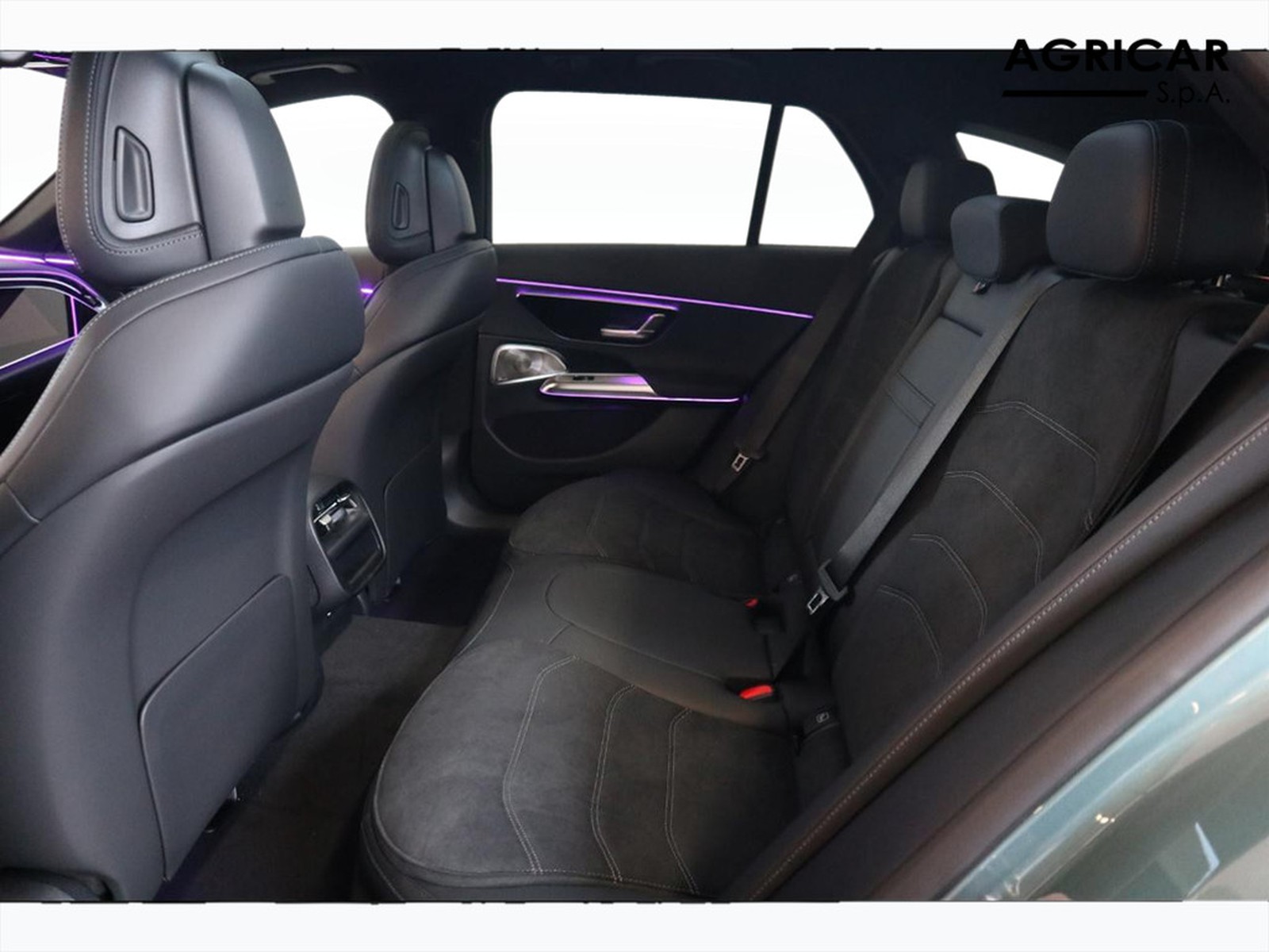 8 - Mercedes Classe E station wagon 300 de plug in hybrid amg line premium 4matic 9g-tronic