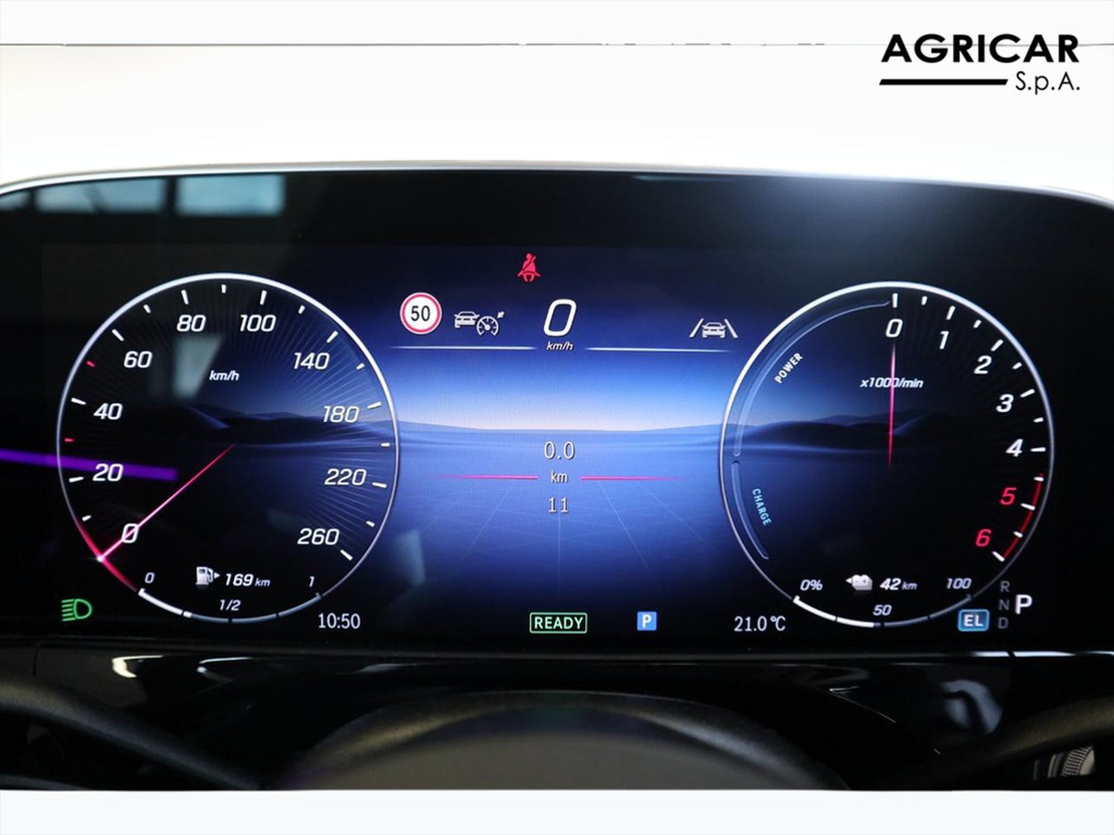 9 - Mercedes Classe E station wagon 300 de plug in hybrid amg line premium 4matic 9g-tronic