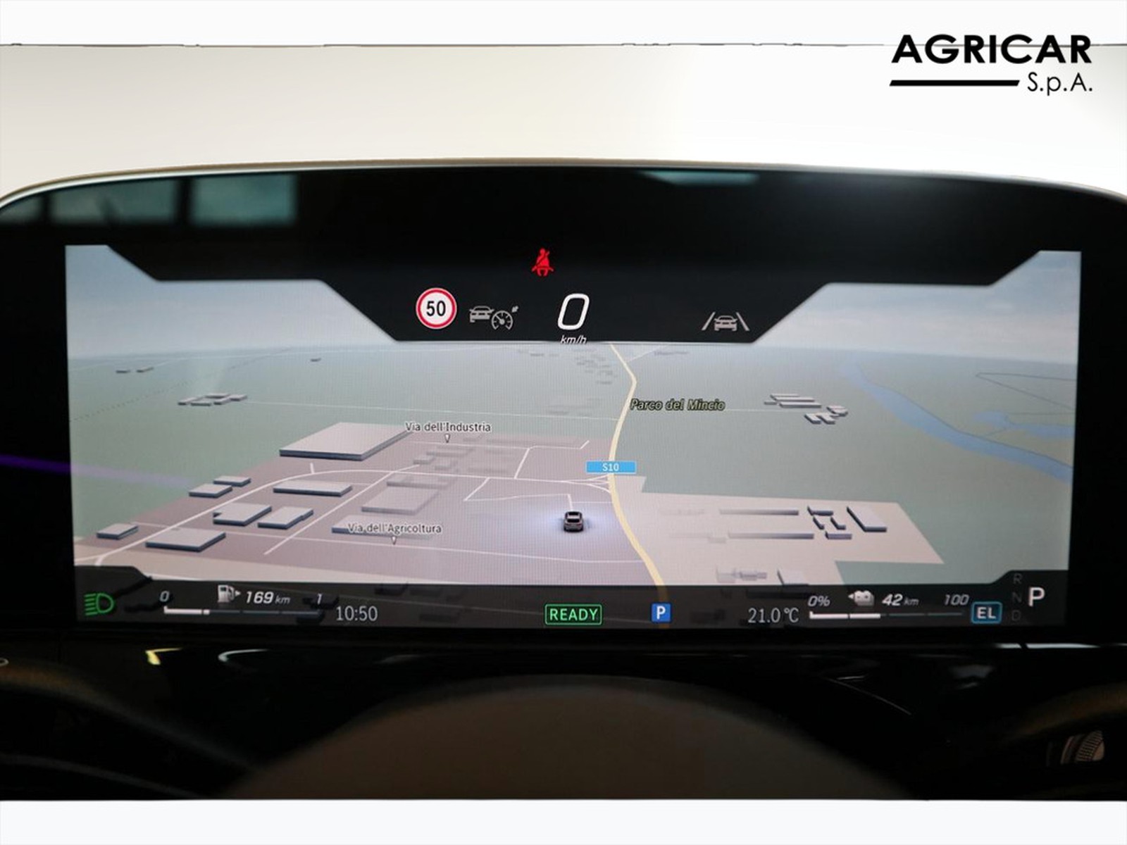 16 - Mercedes Classe E station wagon 300 de plug in hybrid amg line premium 4matic 9g-tronic