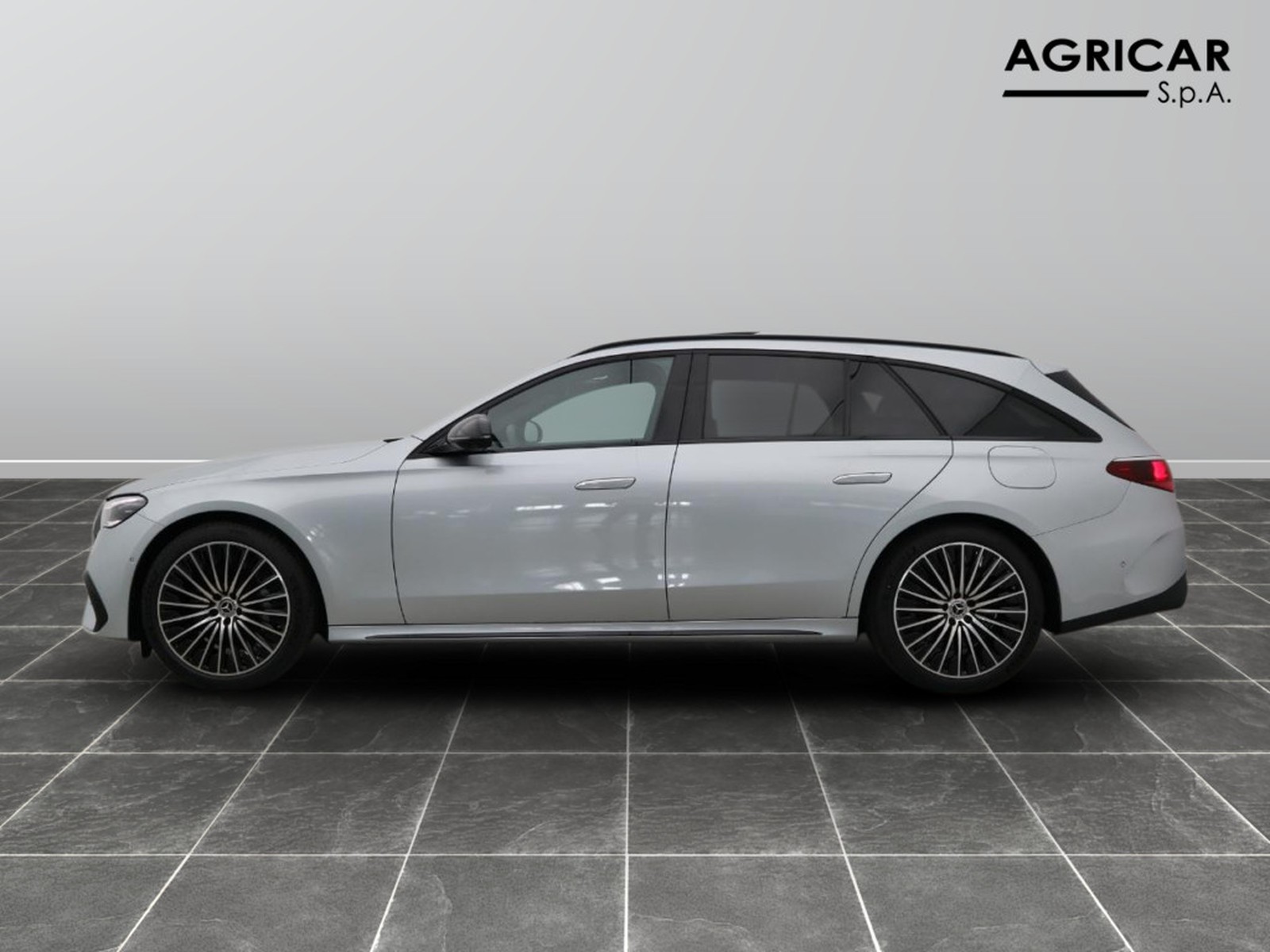 3 - Mercedes Classe E station wagon 300 de plug in hybrid amg line advanced plus 4matic 9g-tronic