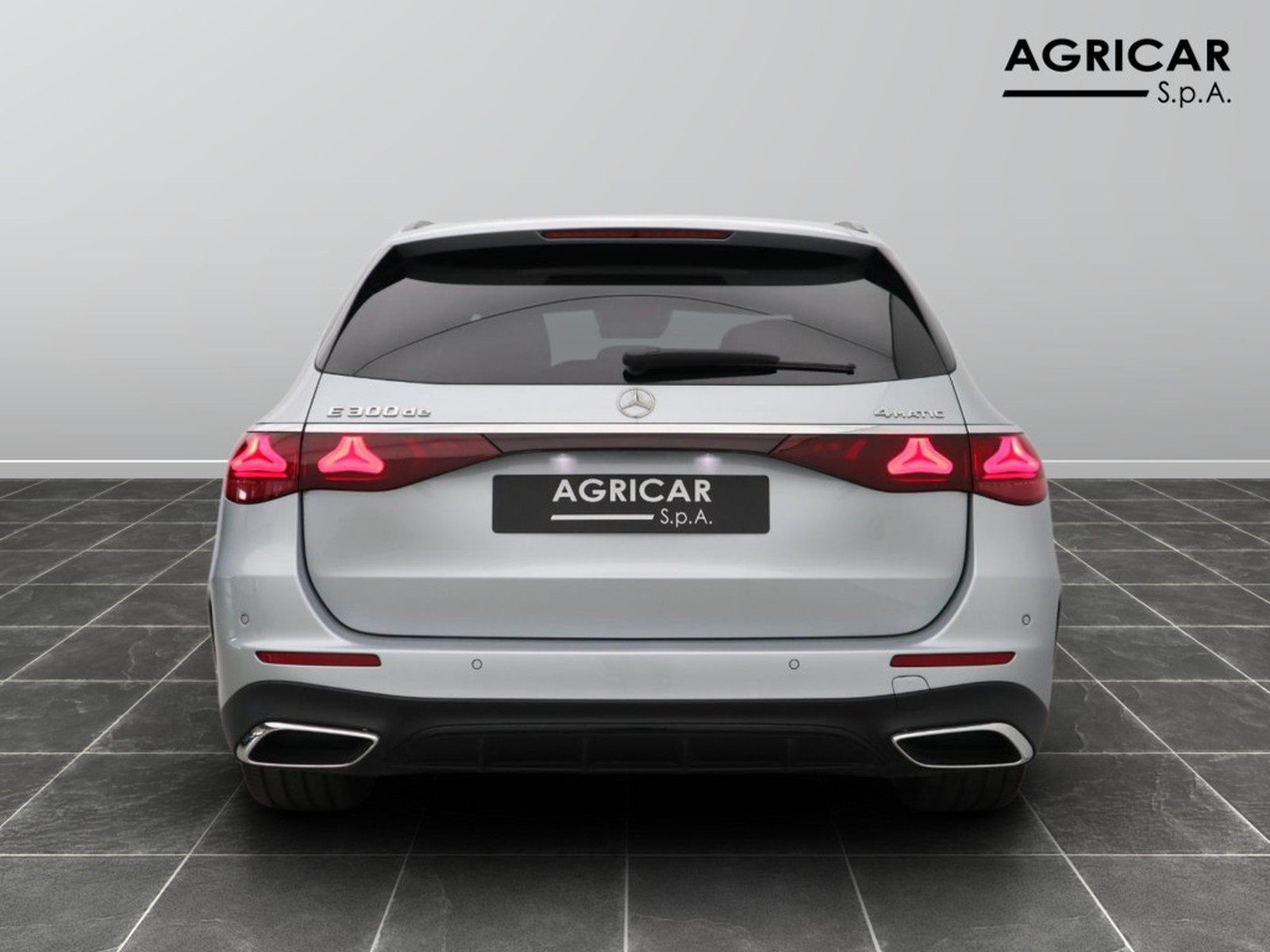 6 - Mercedes Classe E station wagon 300 de plug in hybrid amg line advanced plus 4matic 9g-tronic