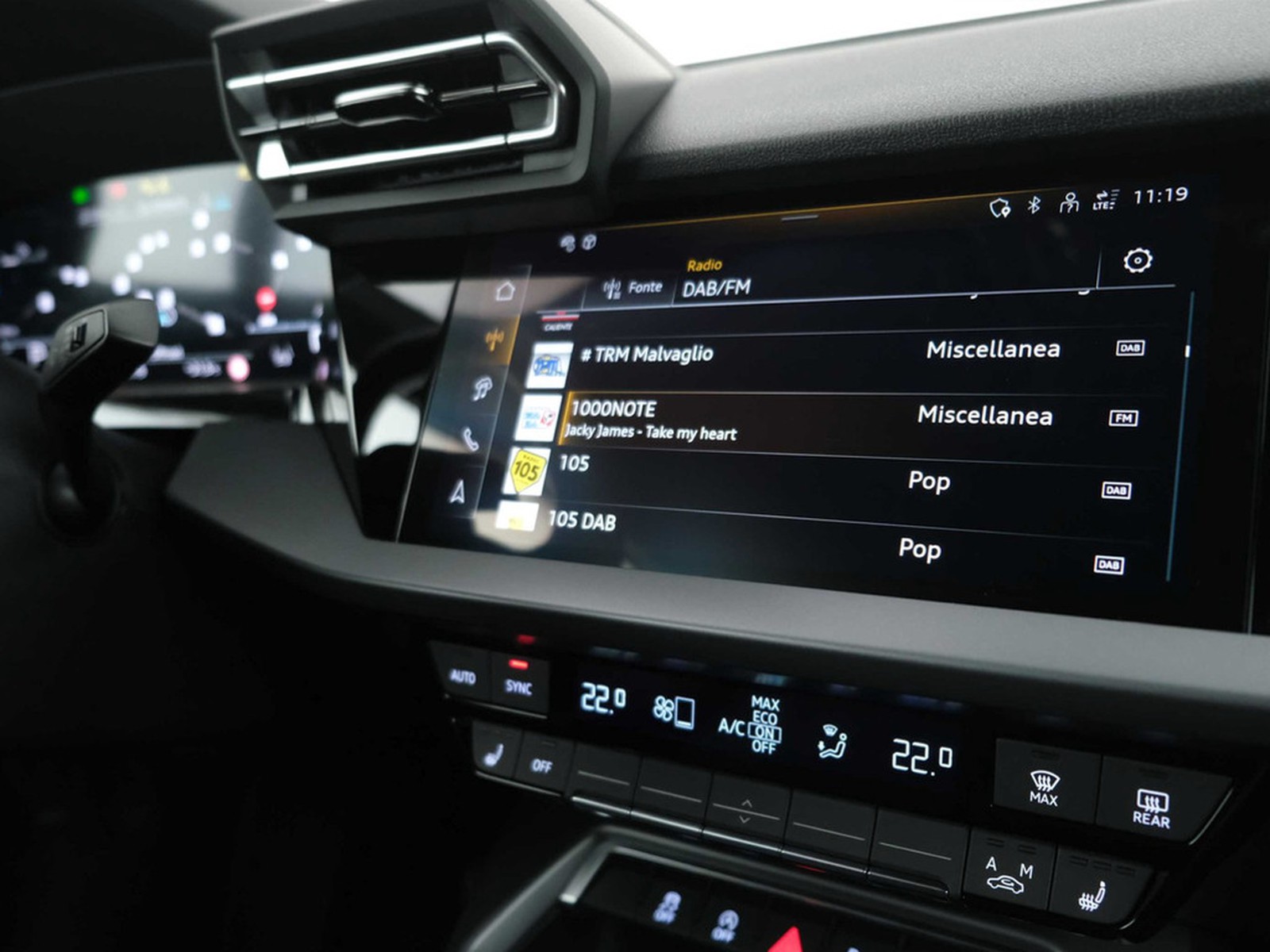 22 - Audi A3 allstreet 1.5 tfsi mhev 48v 150cv business