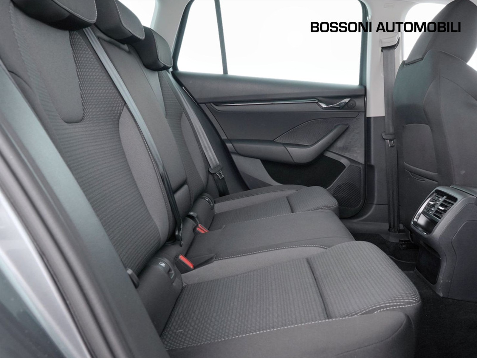 9 - Skoda Octavia wagon 2.0 tdi evo scr 115cv executive dsg