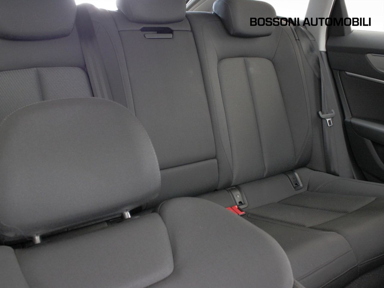 21 - Audi A6 avant 40 2.0 tdi mhev 12v s line edition quattro ultra s tronic