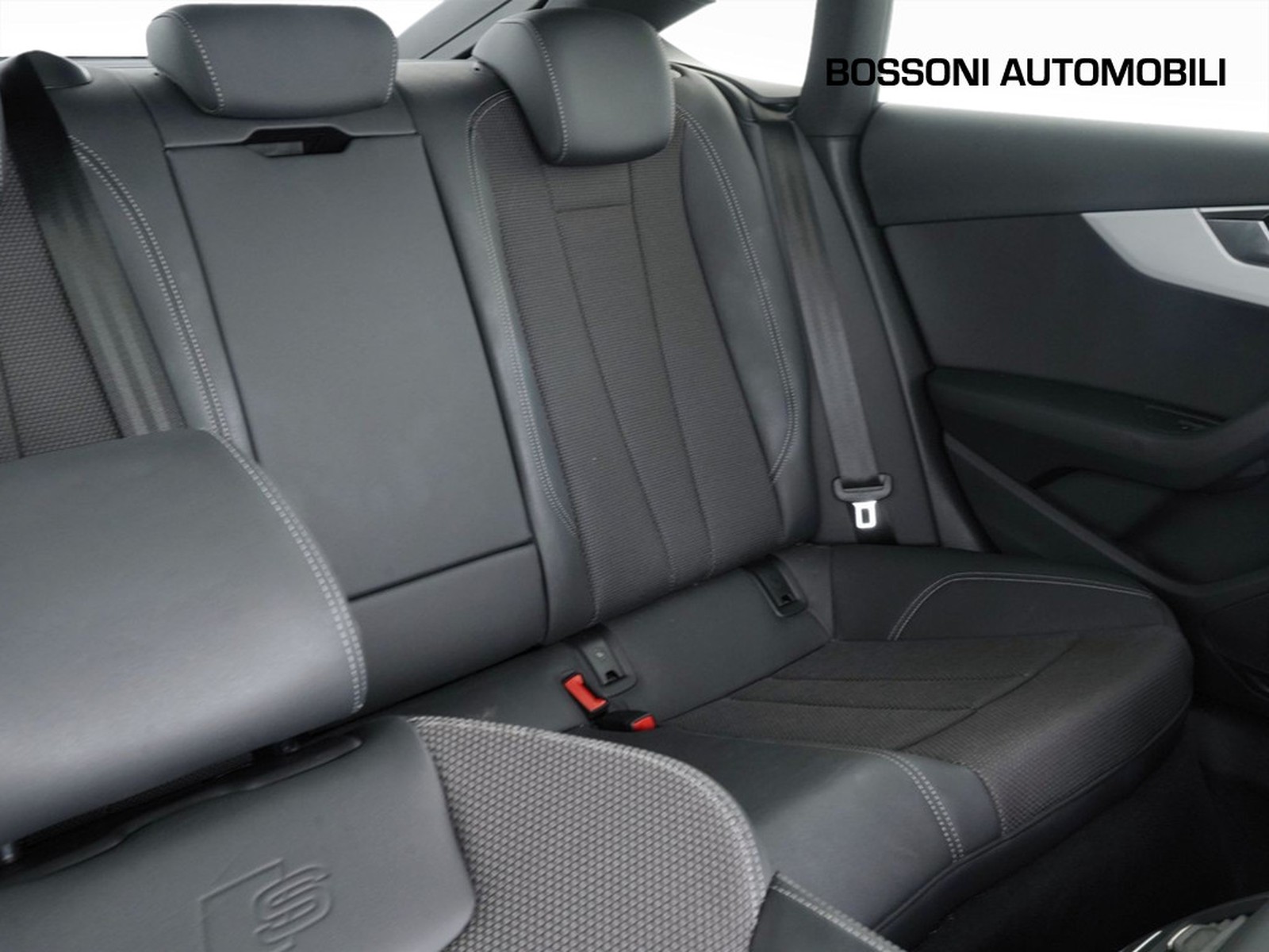 22 - Audi A5 sportback 40 2.0 tdi mhev 204cv s line edition quattro s tronic