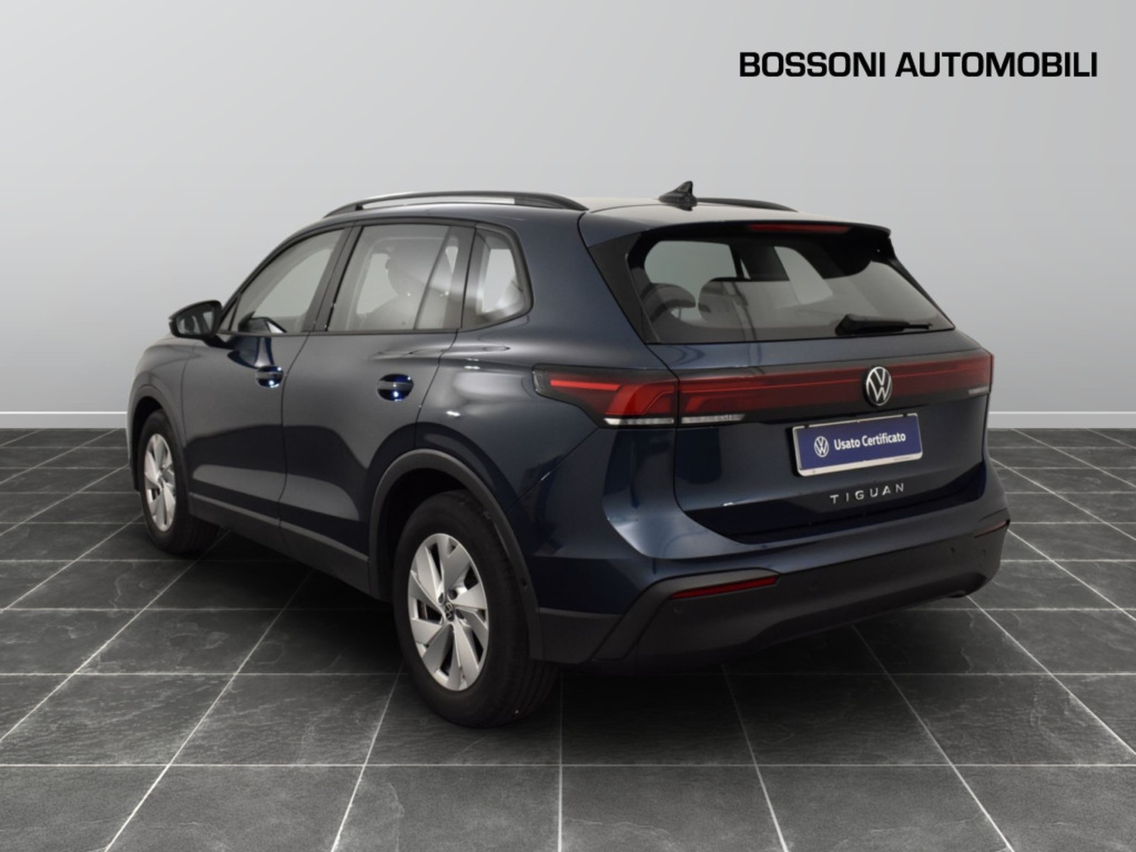 4 - Volkswagen Tiguan 2.0 tdi scr 150cv life dsg