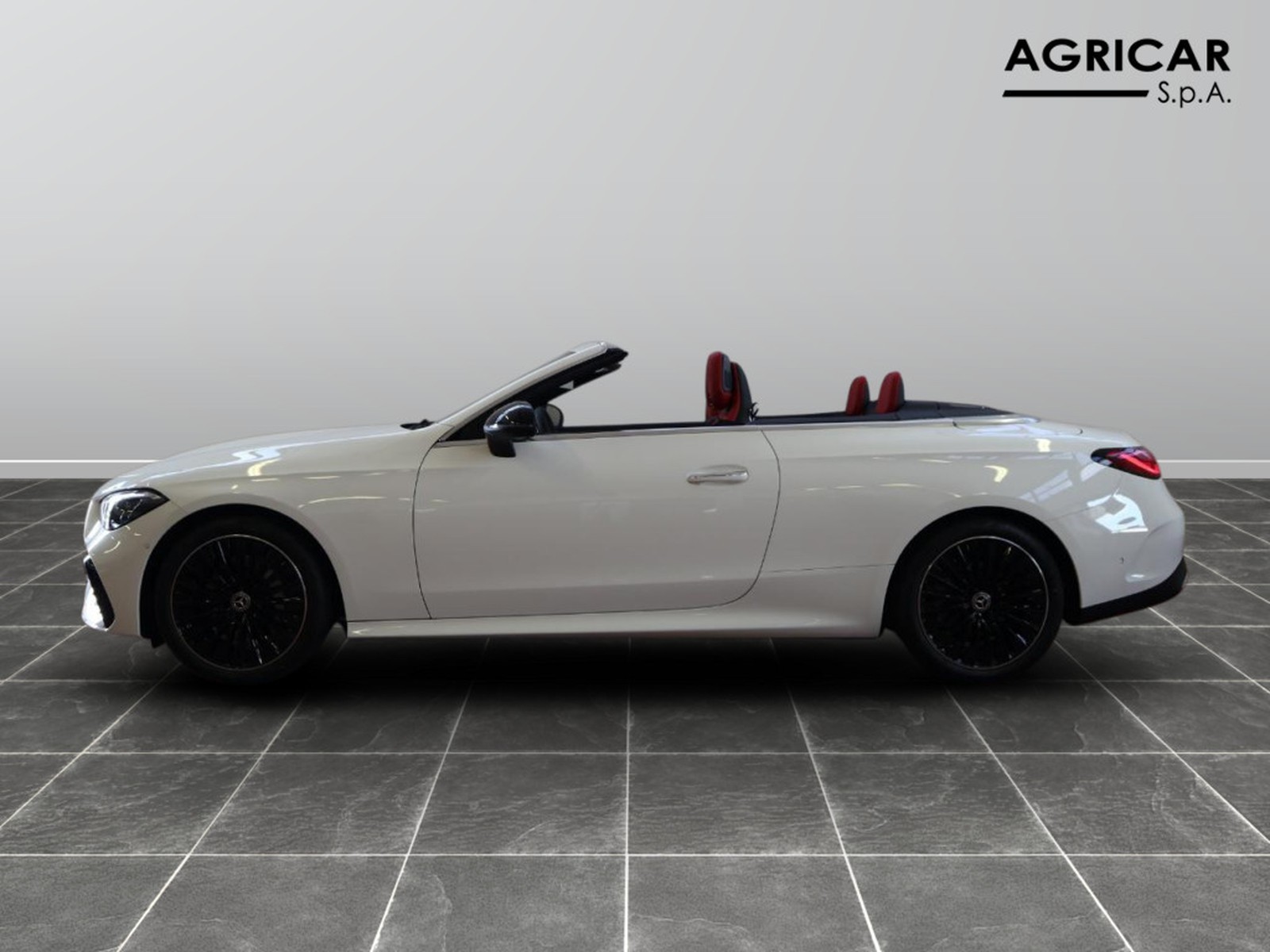 3 - Mercedes CLE cabrio 300 amg line advanced 4matic 9g-tronic plus