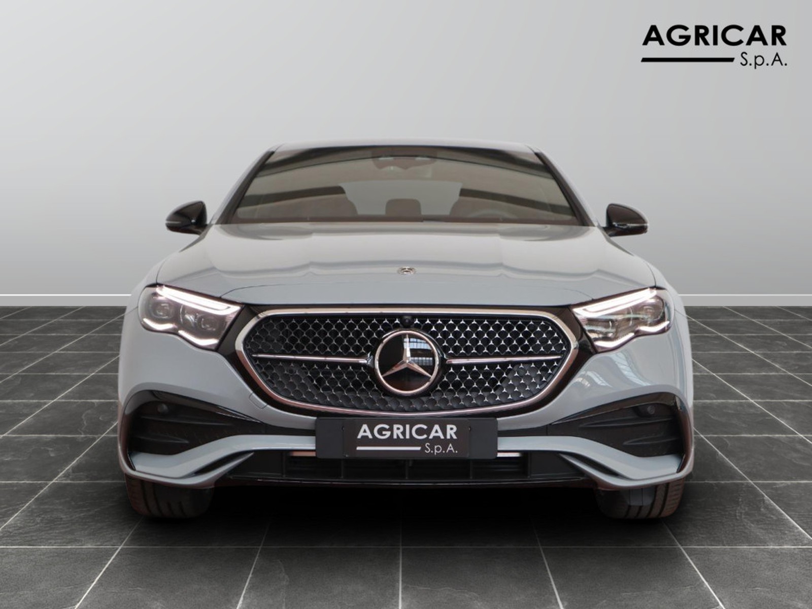 2 - Mercedes Classe E berlina 220 d amg line premium 4matic 9g-tronic