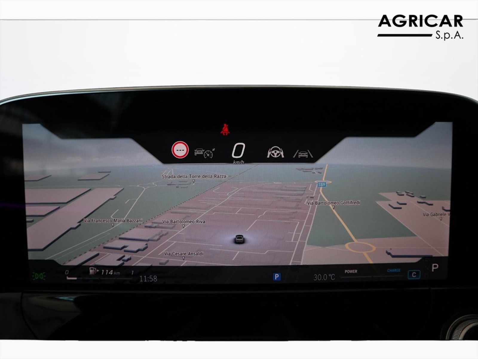 16 - Mercedes Classe E berlina 220 d amg line premium 4matic 9g-tronic