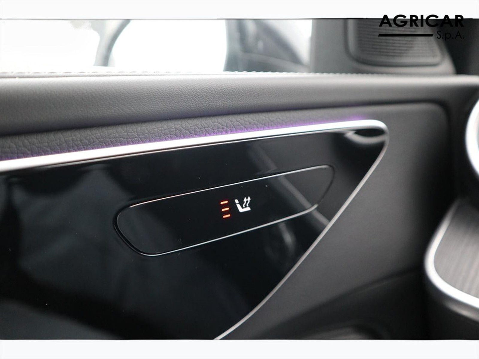 14 - Mercedes Classe C station wagon 300 de plug in hybrid amg line advanced 9g-tronic