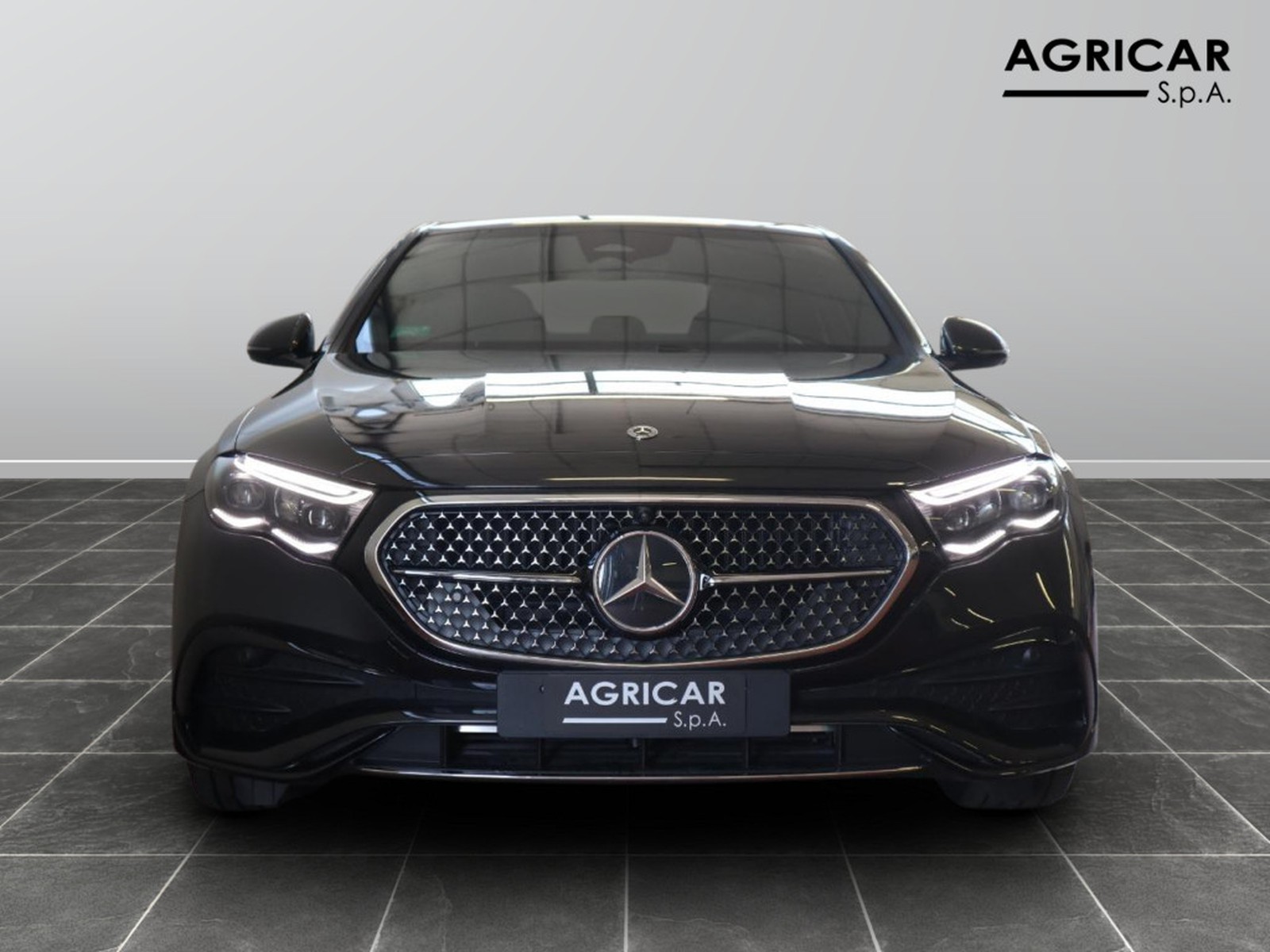 2 - Mercedes Classe E berlina 300 de plug in hybrid amg line premium 4matic 9g-tronic