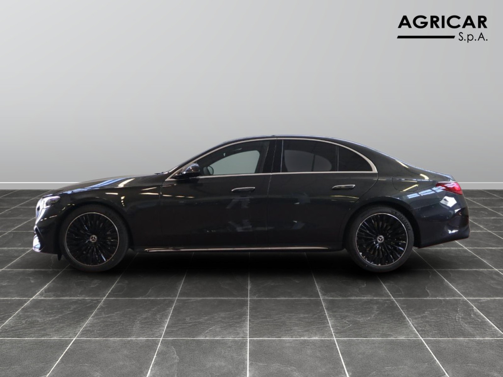 3 - Mercedes Classe E berlina 300 de plug in hybrid amg line premium 4matic 9g-tronic