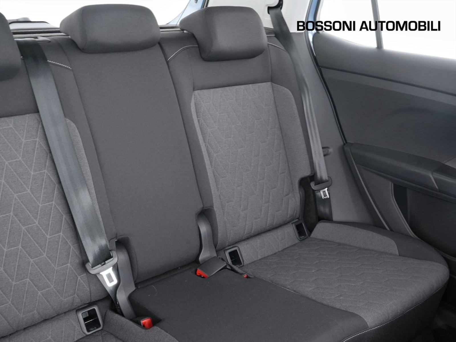 21 - Volkswagen T-Cross 1.0 tsi 115cv edition plus dsg