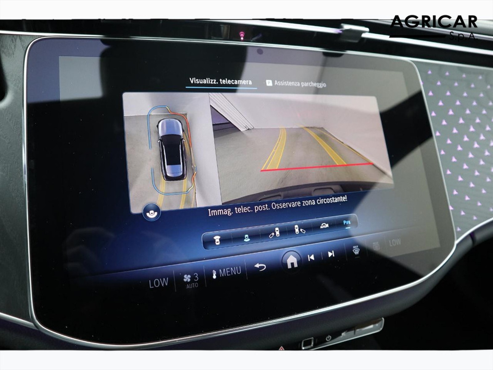 11 - Mercedes Classe E station wagon all-terrain 220 d premium 4matic 9g-tronic