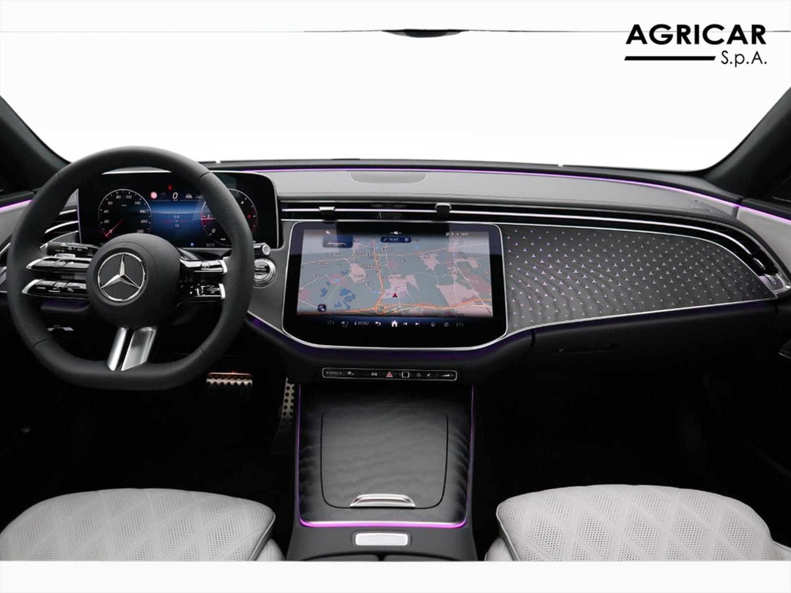 14 - Mercedes Classe E station wagon 220 d amg line premium 4matic 9g-tronic