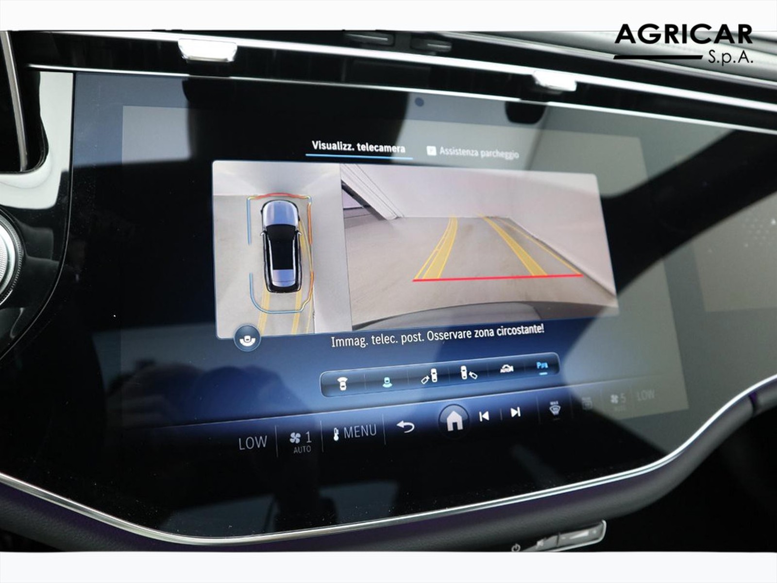 11 - Mercedes Classe E station wagon 300 de plug in hybrid amg line premium plus 4matic 9g-tronic