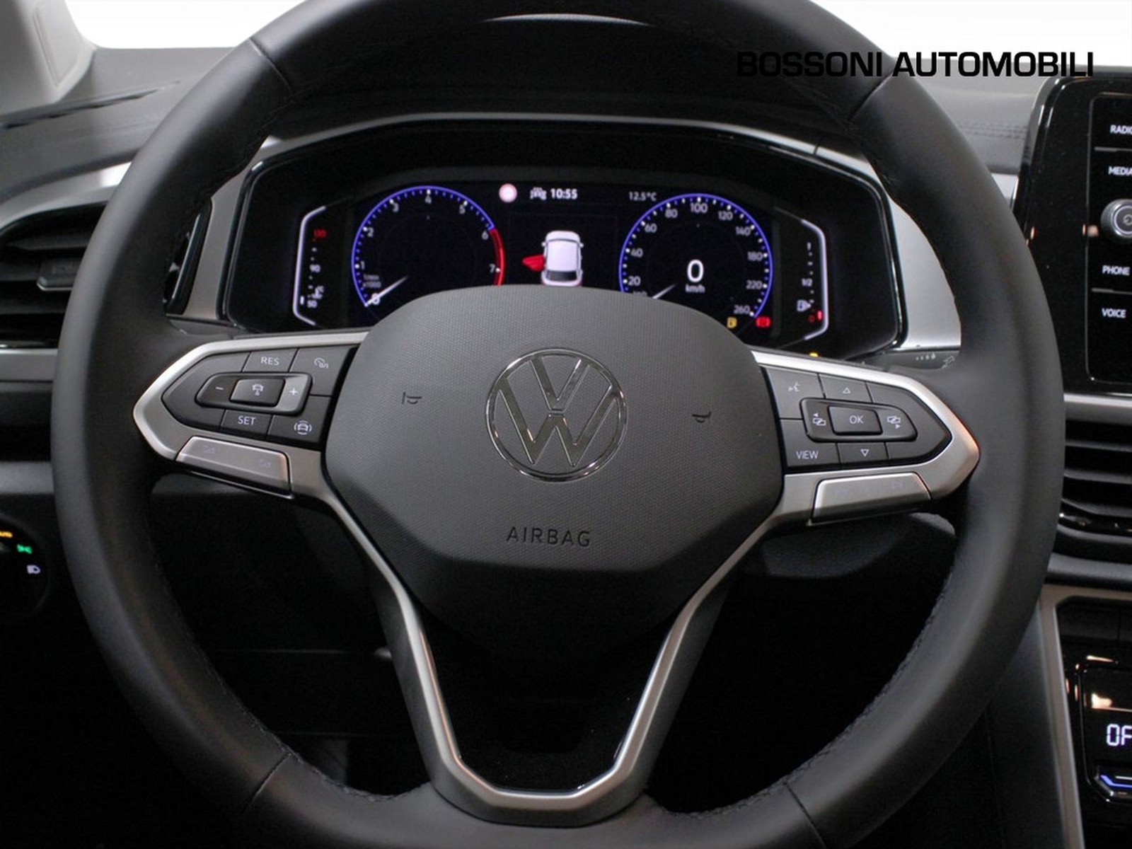 15 - Volkswagen T-Roc 1.0 tsi 115cv sport