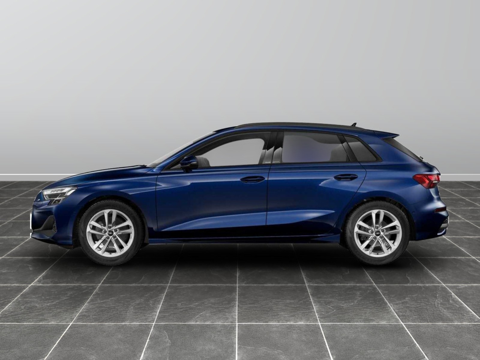 2 - Audi A3 sportback 2.0 tdi 150cv business s tronic